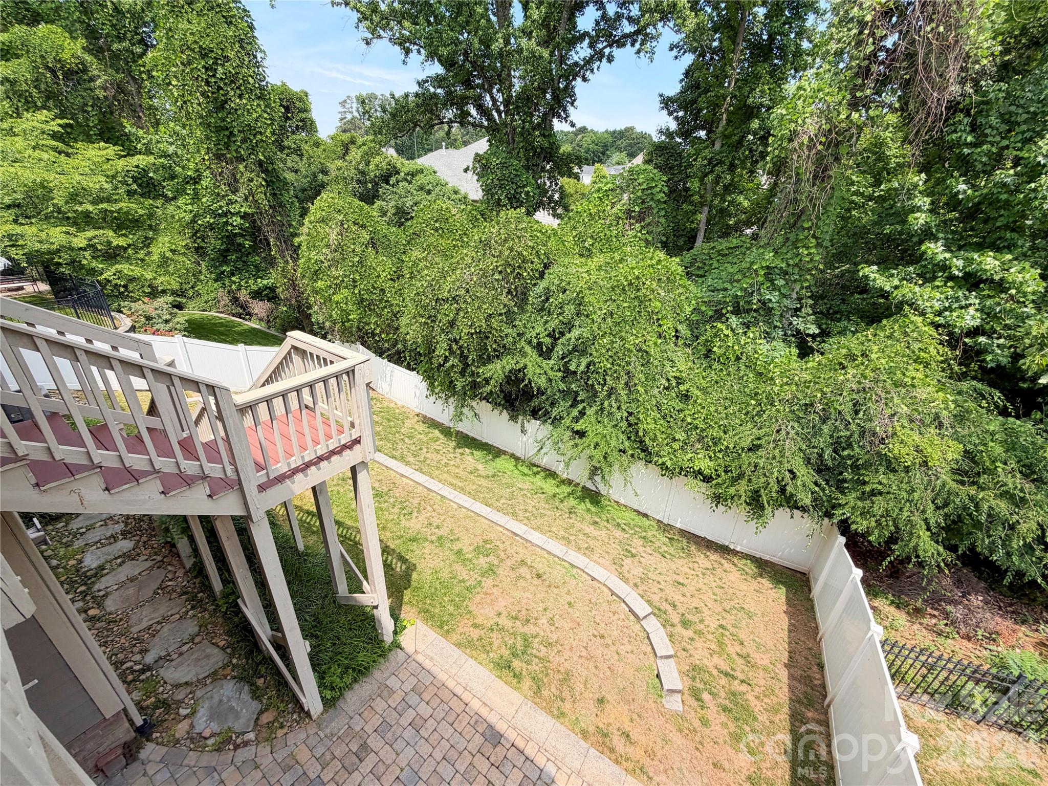 10403 Drake Hill Drive Property Photo 33