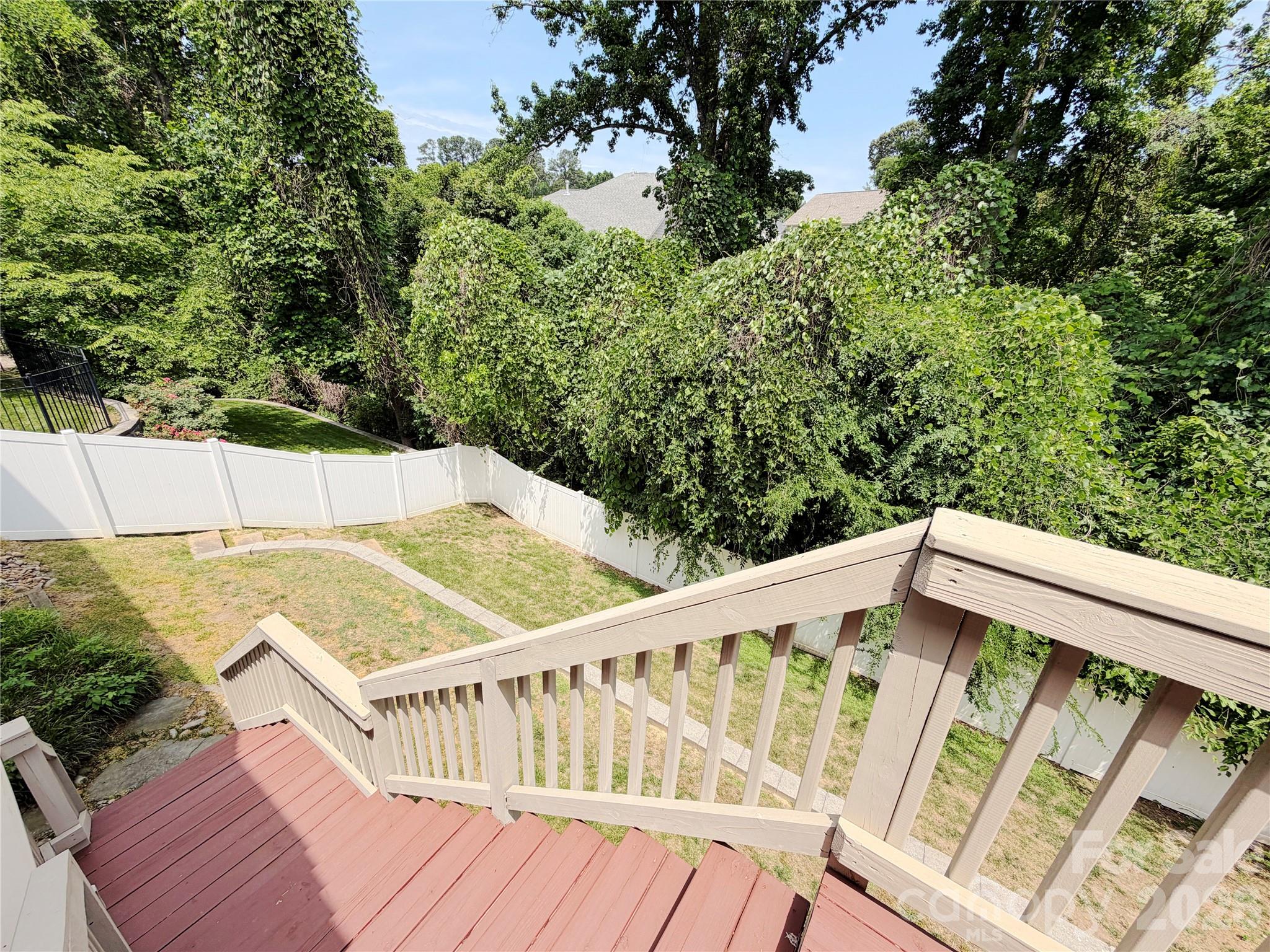 10403 Drake Hill Drive Property Photo 34