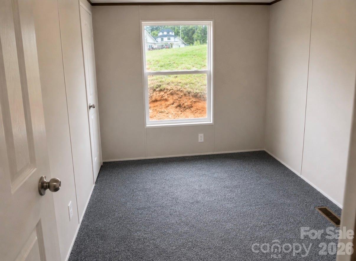 182 Left Fork Road Property Photo 6