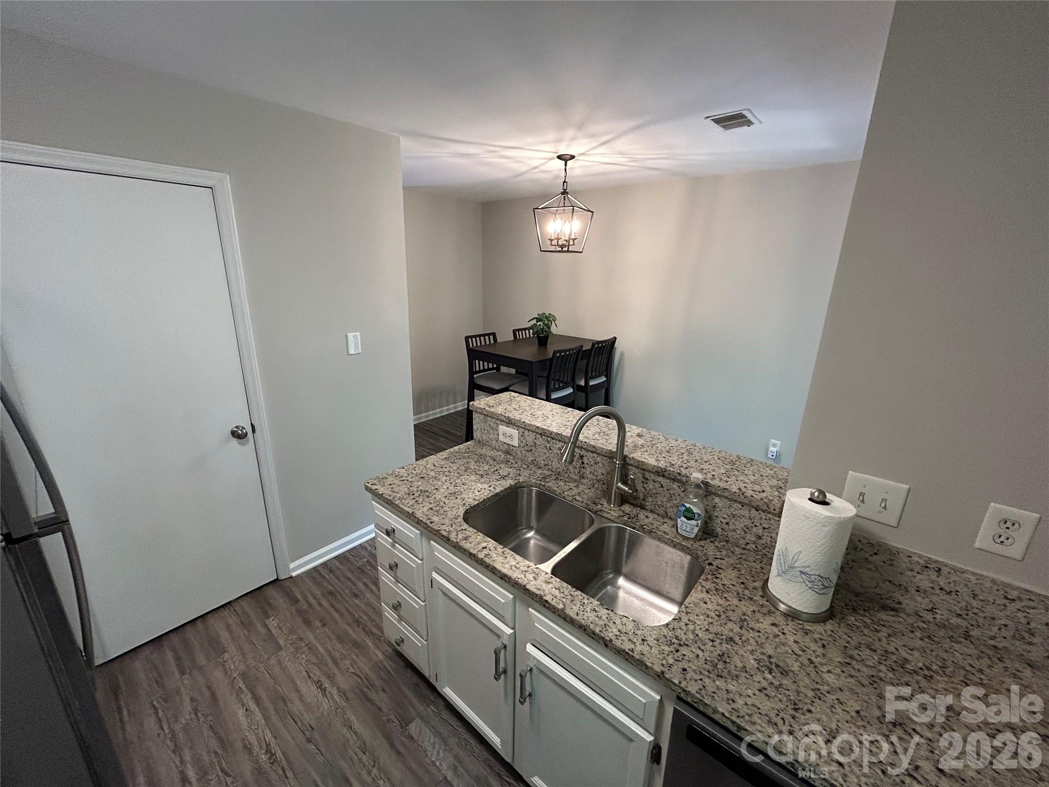 6466 Windsor Gate Lane Property Photo 11
