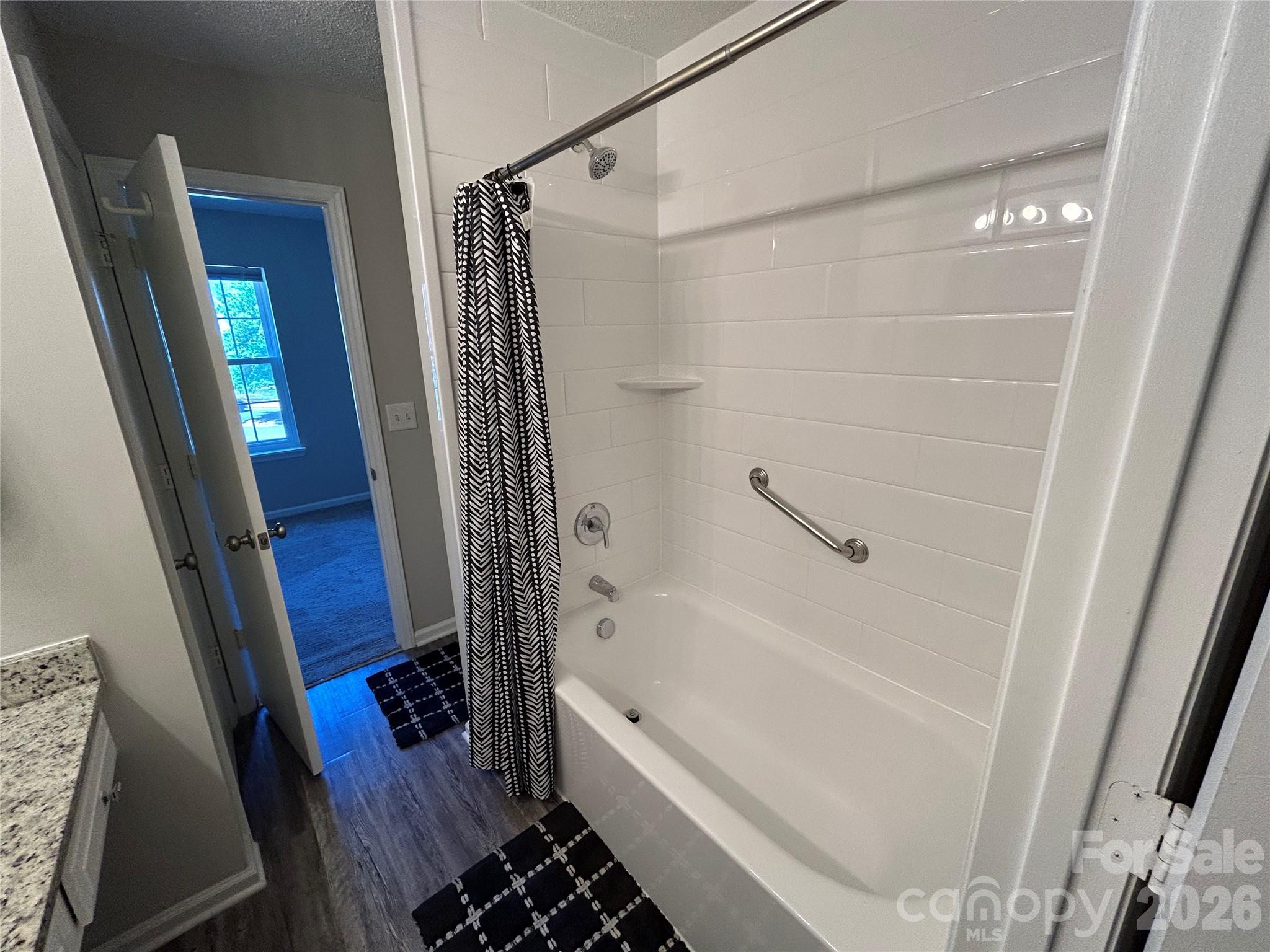 6466 Windsor Gate Lane Property Photo 23