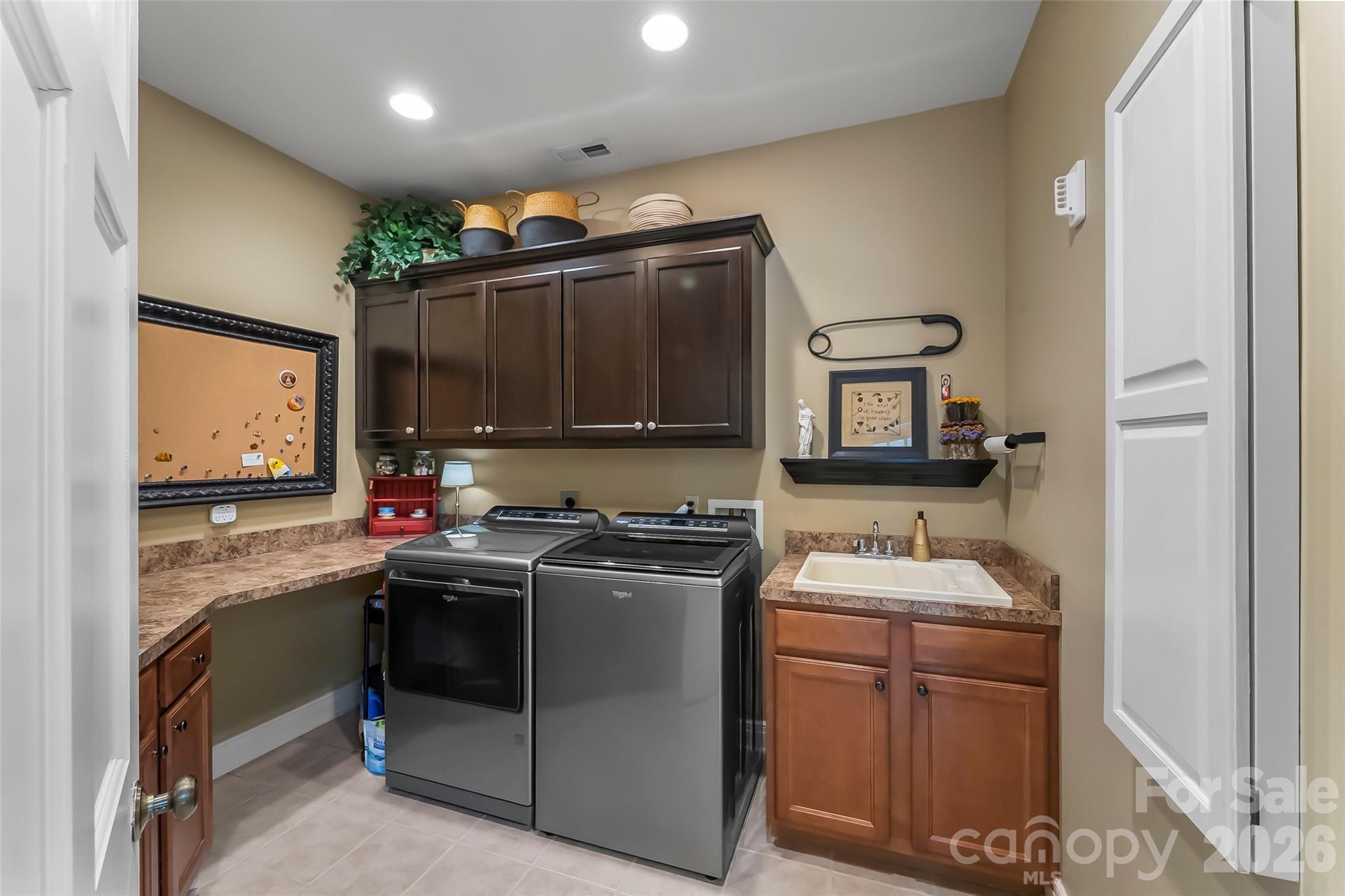 483 Cross Creek Drive 26 Property Photo 23