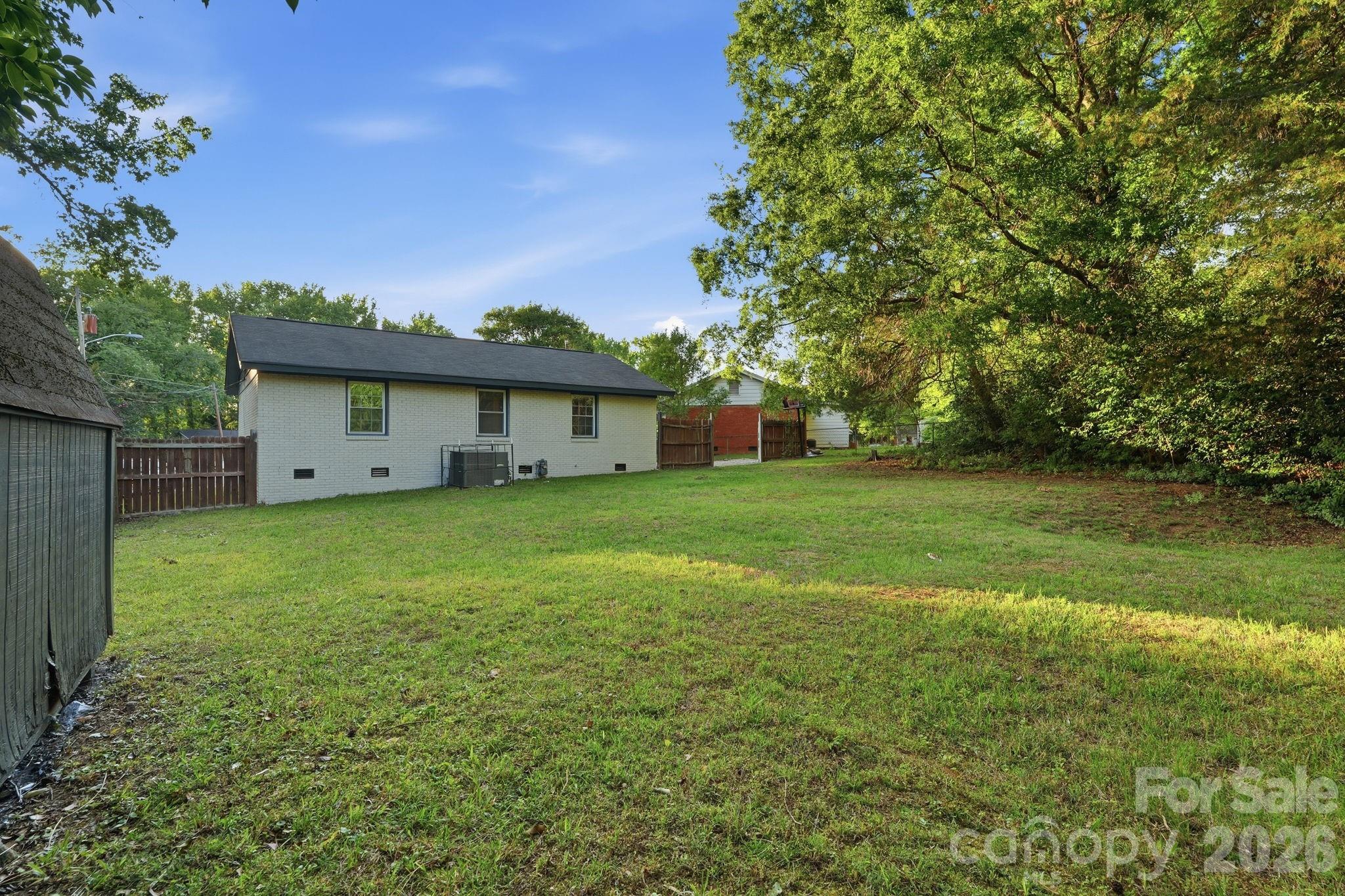 364 Leafmore Drive Property Photo 17