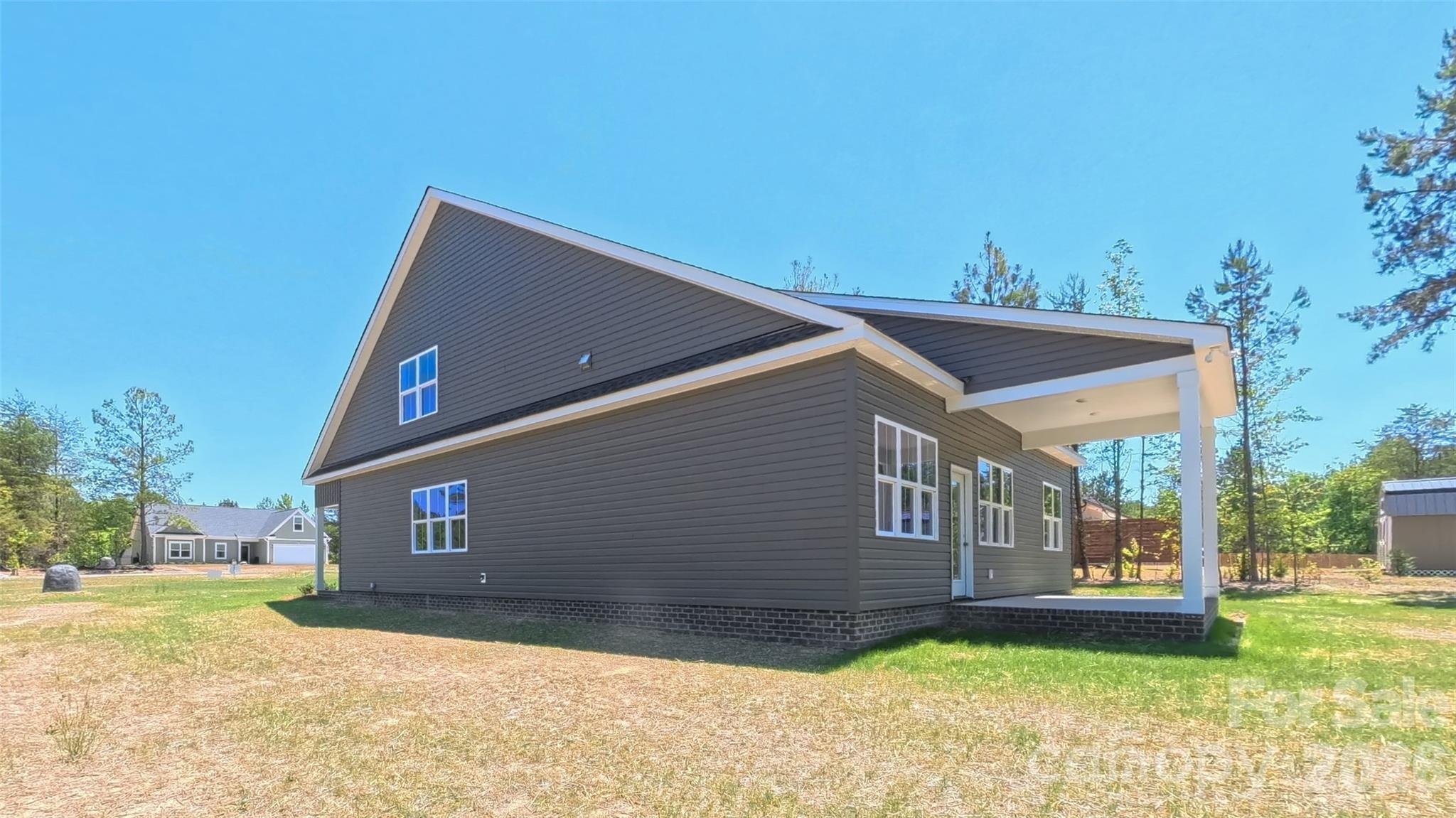 3099 Meadowcrest Drive Property Photo 3