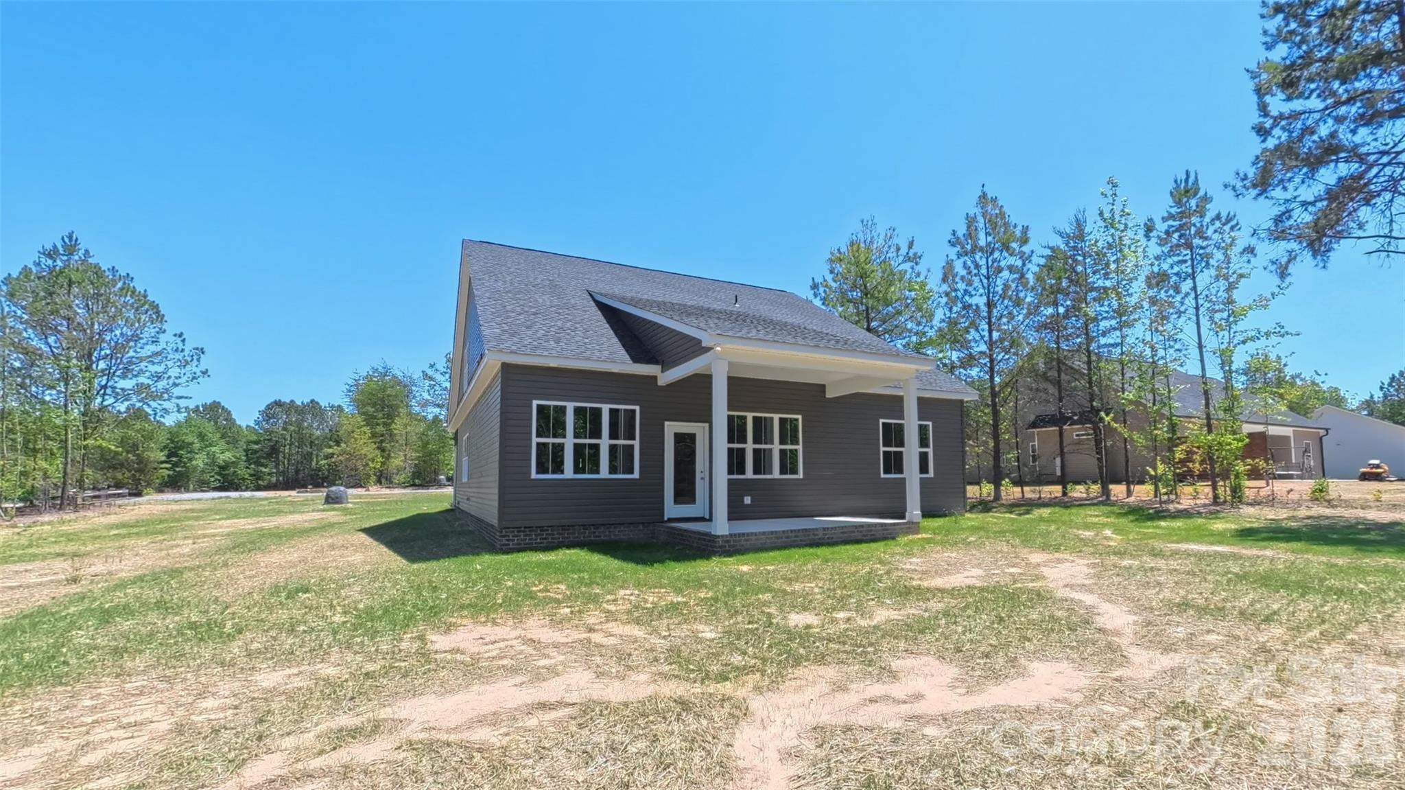 3099 Meadowcrest Drive Property Photo 4