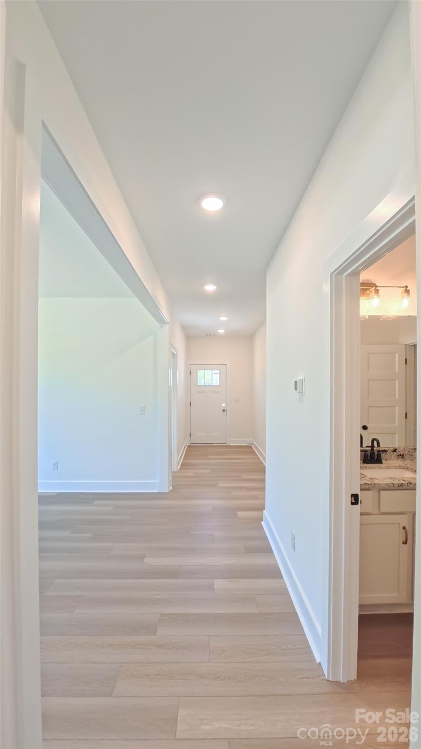 3099 Meadowcrest Drive Property Photo 6