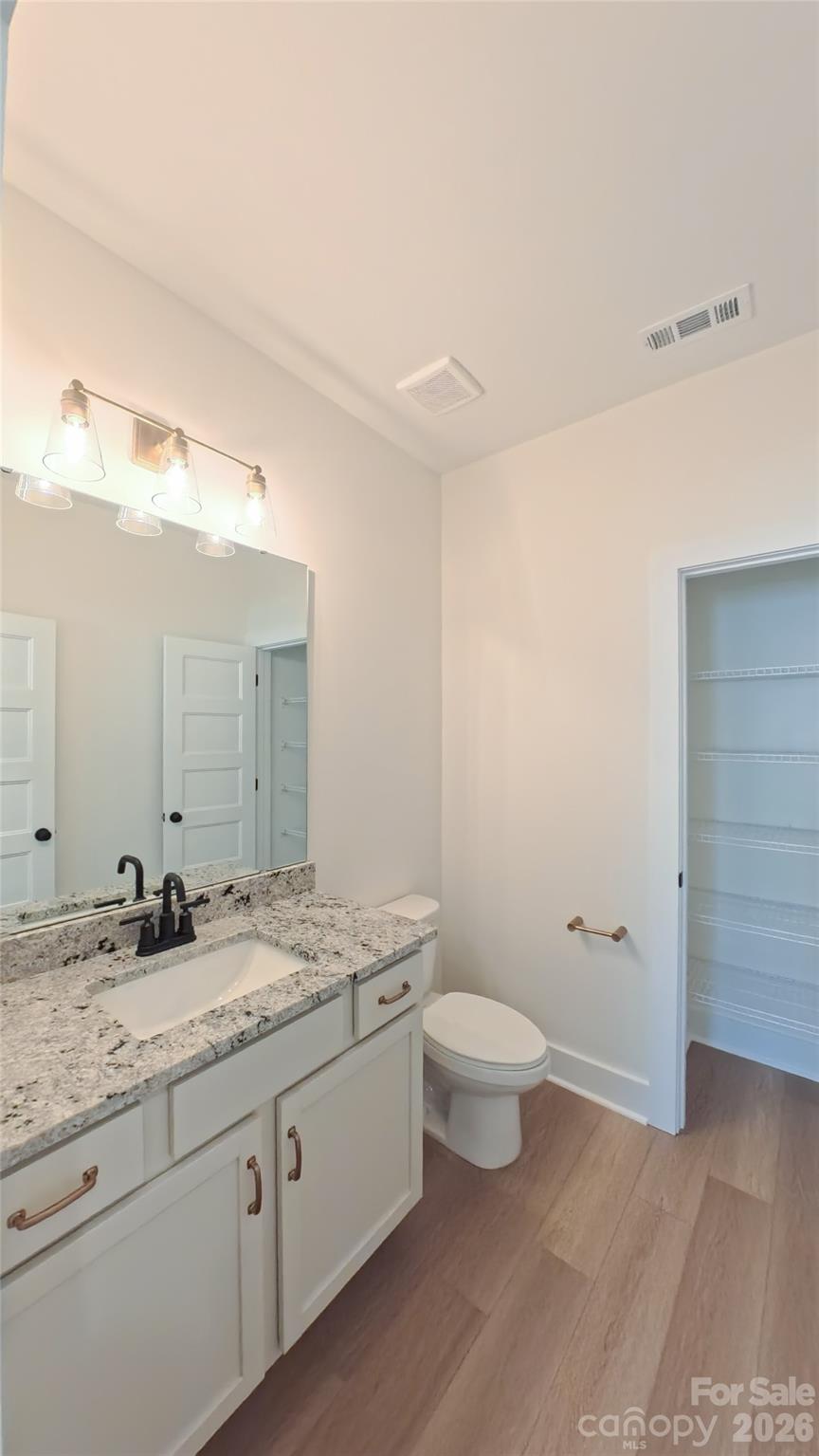 3099 Meadowcrest Drive Property Photo 7