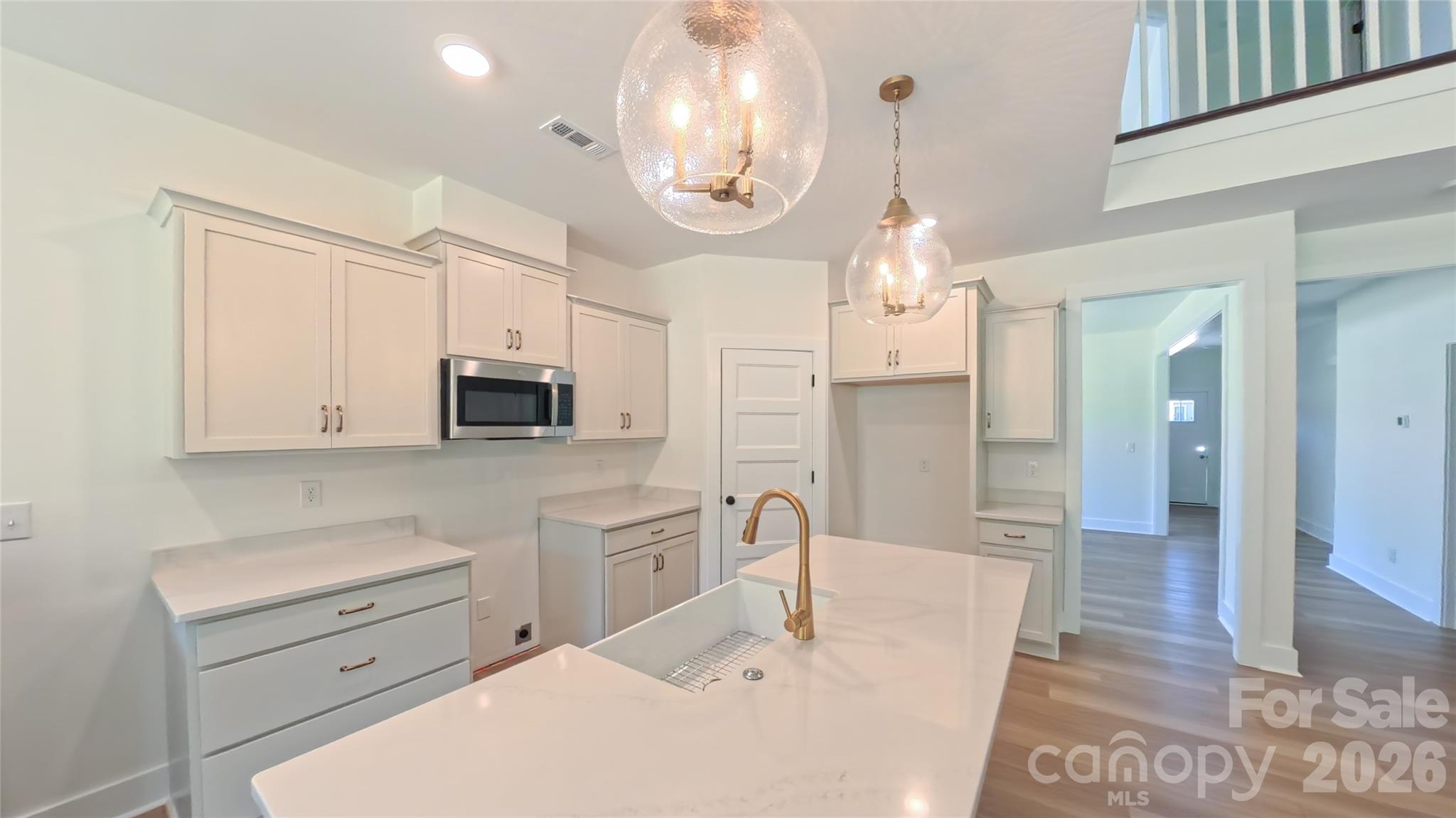 3099 Meadowcrest Drive Property Photo 10