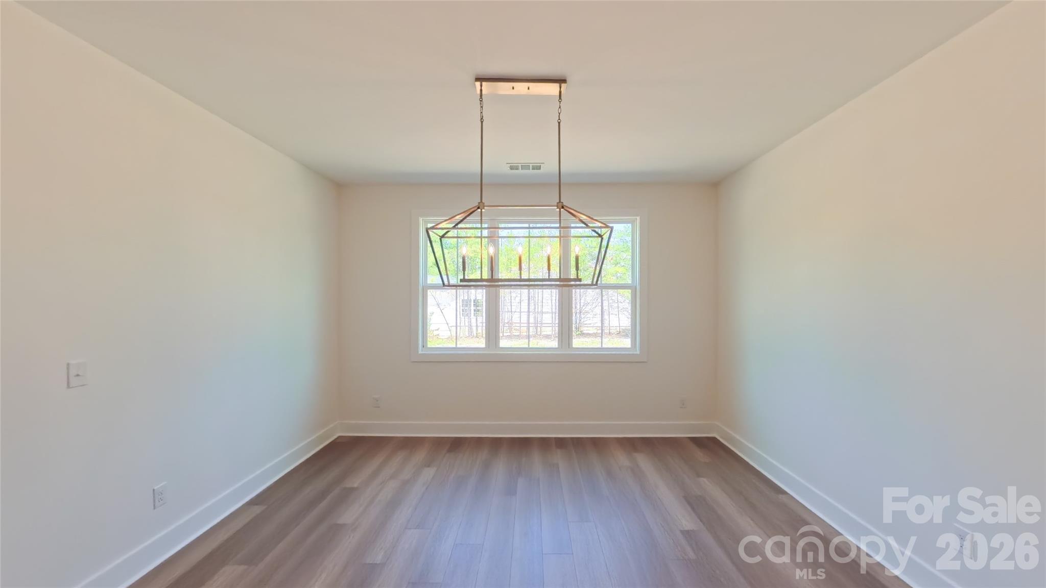 3099 Meadowcrest Drive Property Photo 13