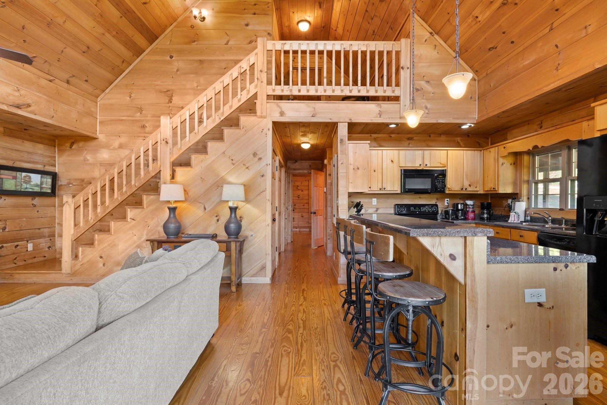 105 Palisade Drive Property Photo 8