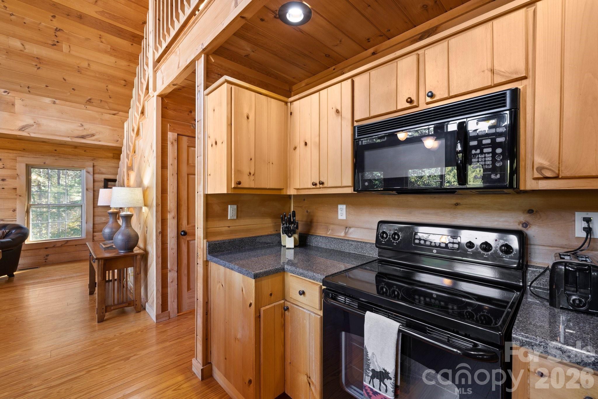105 Palisade Drive Property Photo 16
