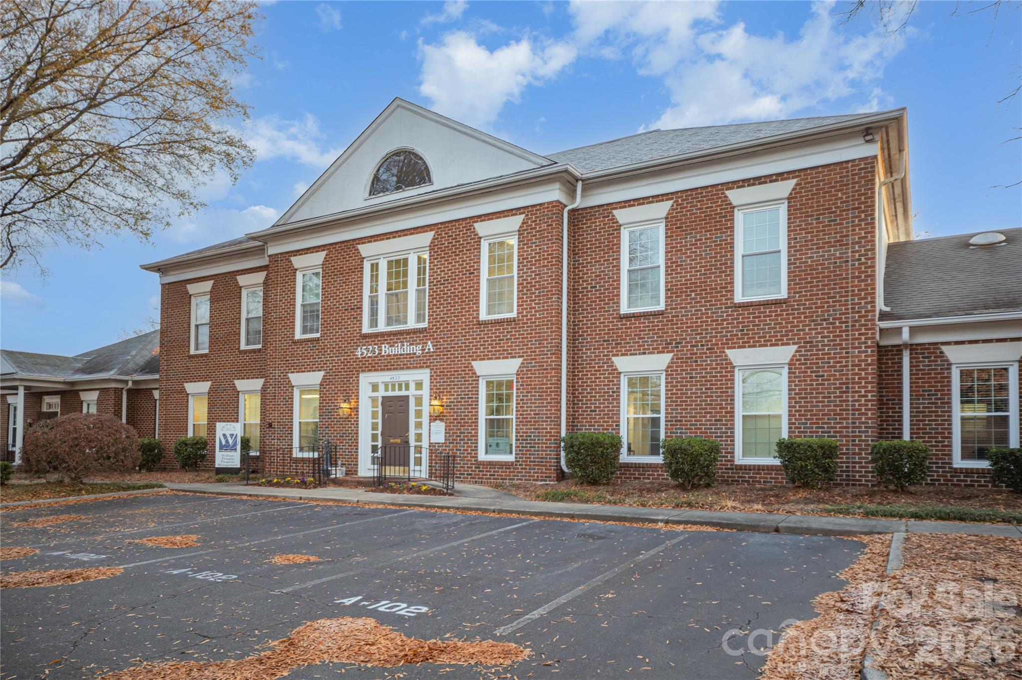 4523 Park Road A201 Property Photo 18