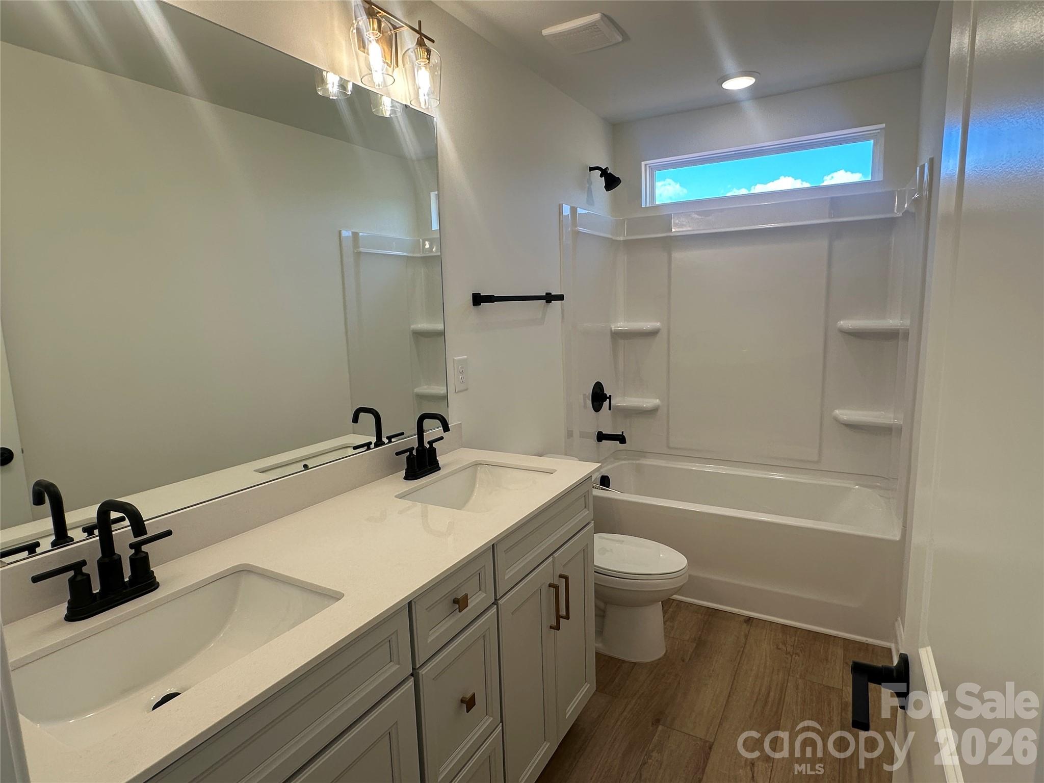 119 Swing Lane Property Photo 10