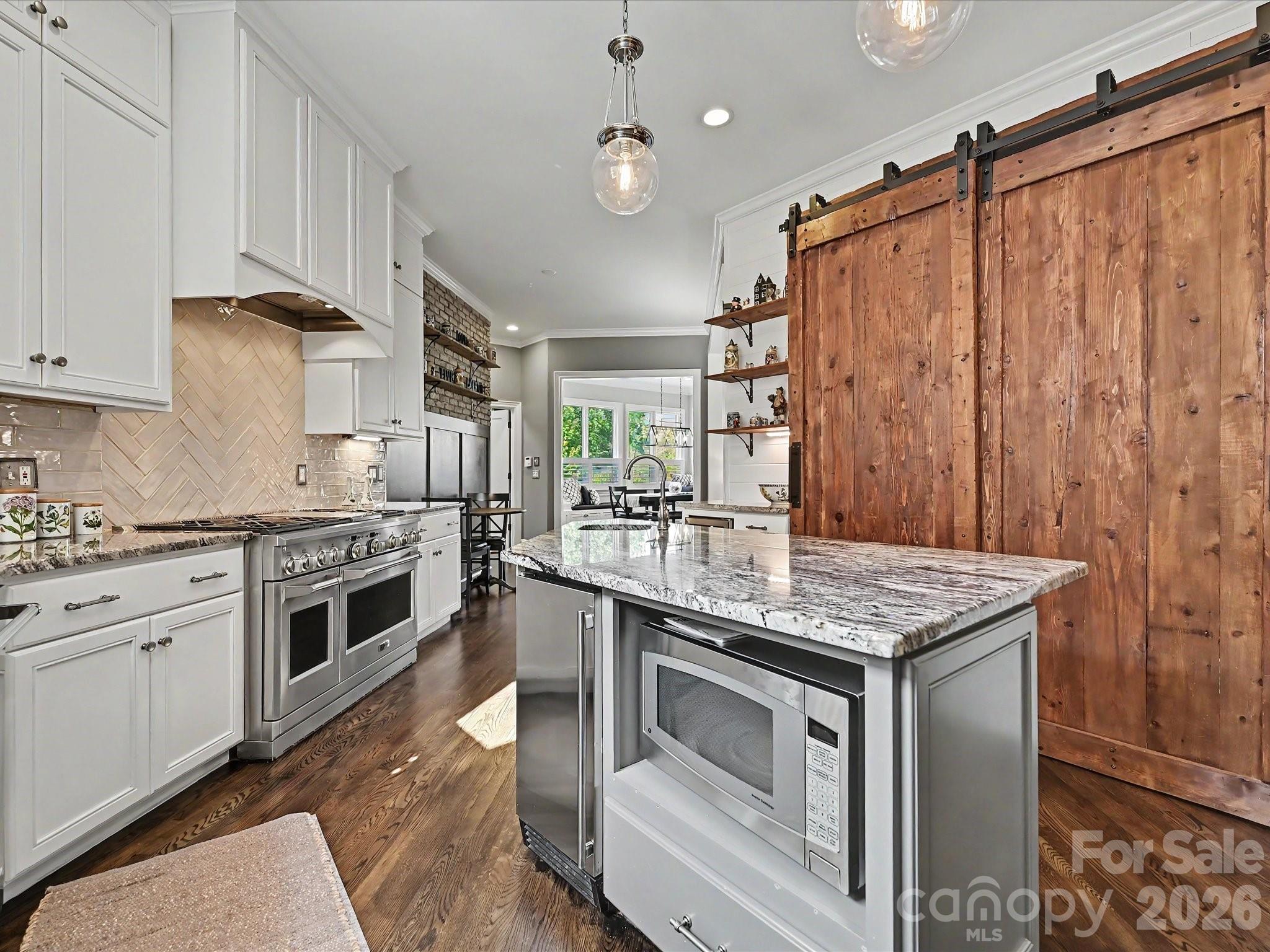 17626 Spinnakers Reach Drive Property Photo 7