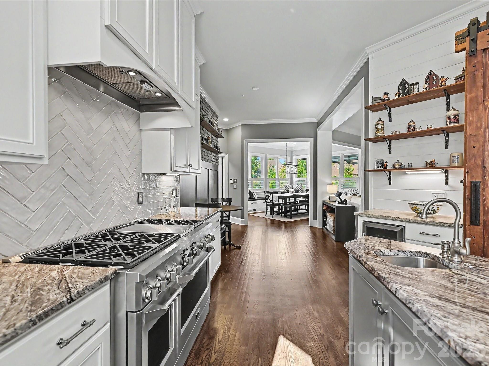 17626 Spinnakers Reach Drive Property Photo 9
