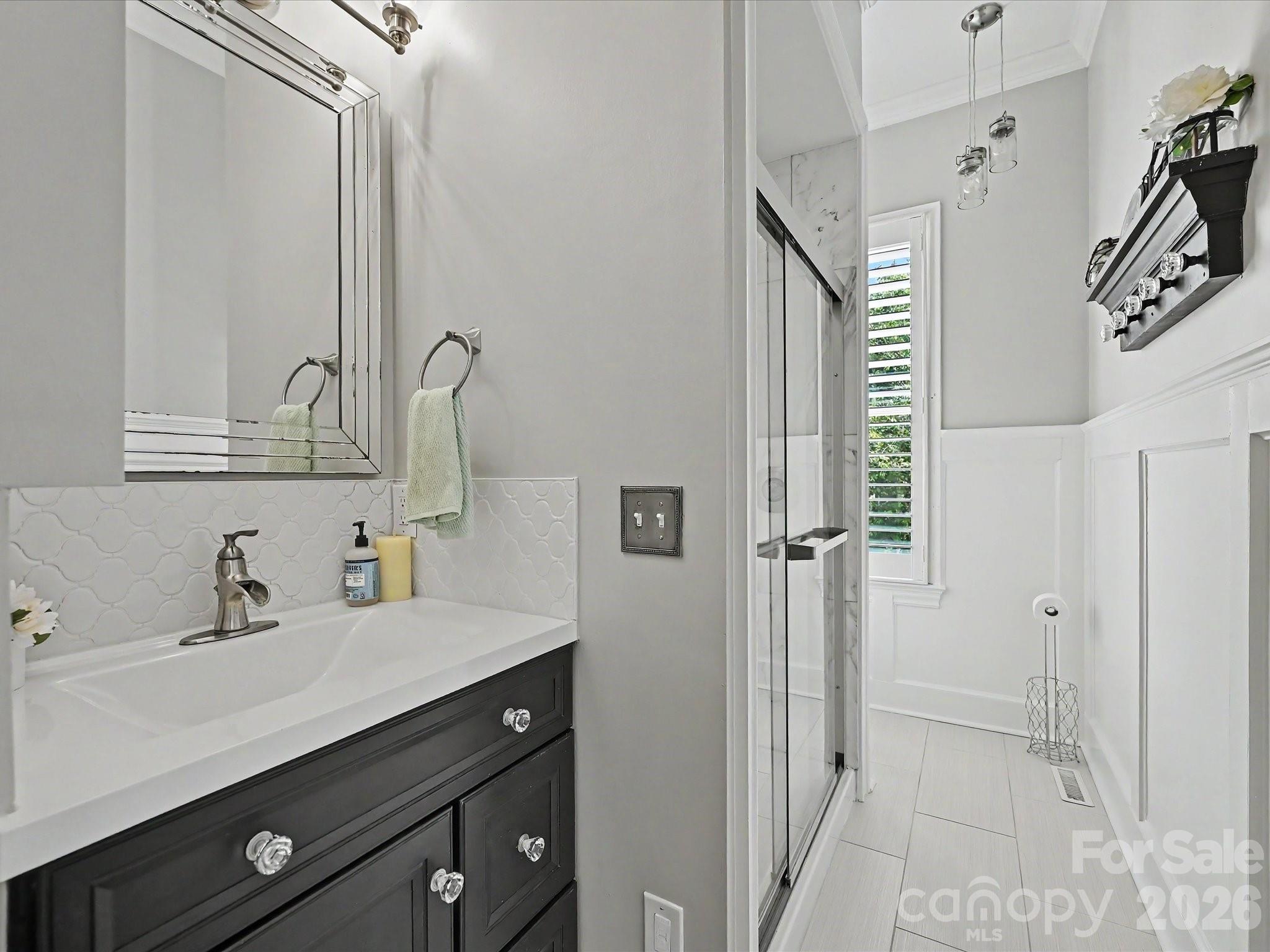 17626 Spinnakers Reach Drive Property Photo 39