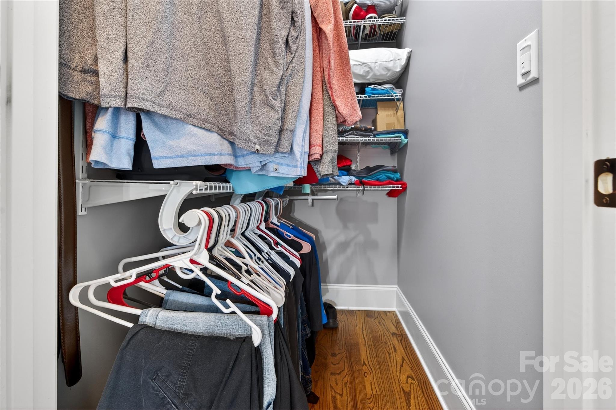 2330 Shiny Leaf Drive Property Photo 18