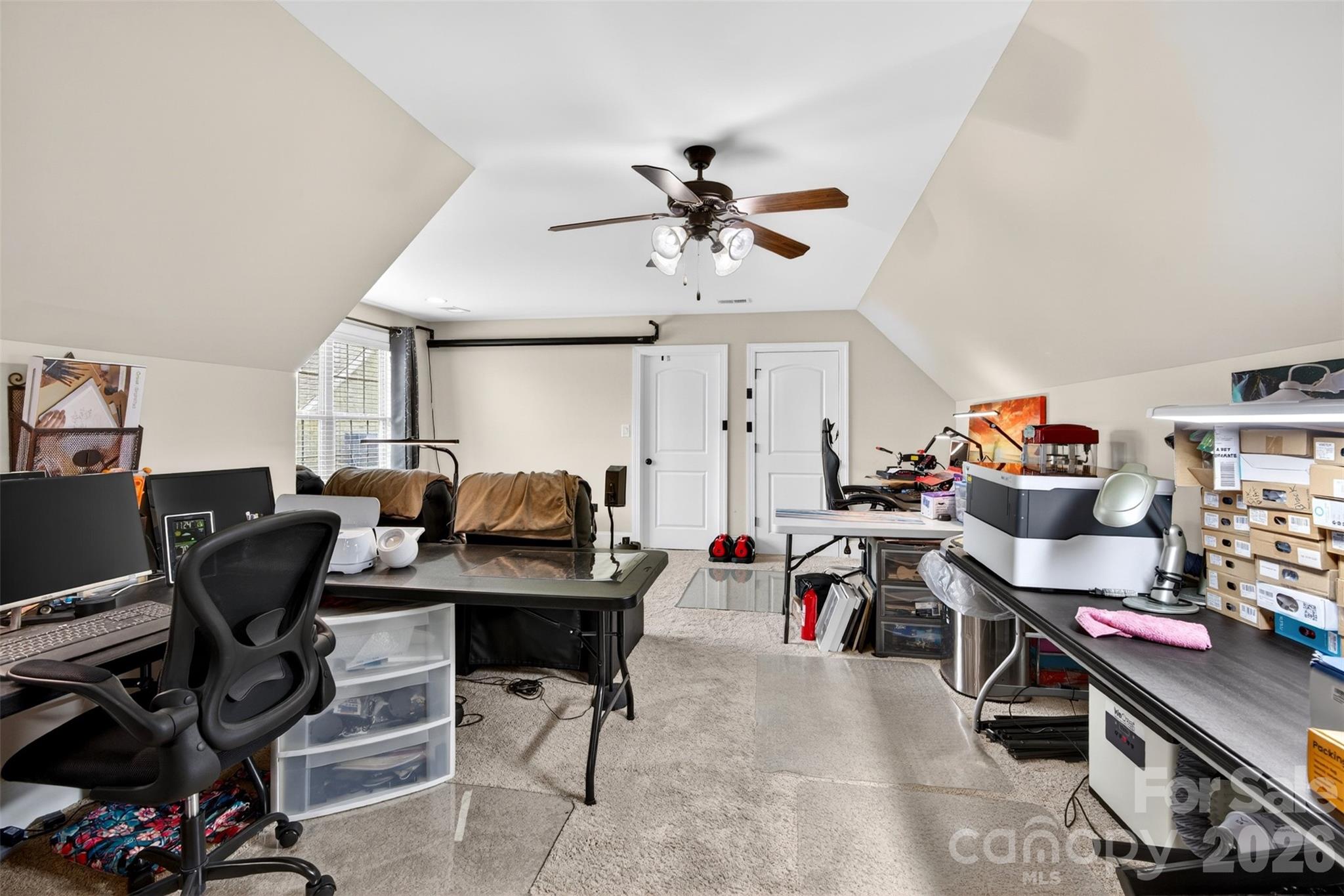 2330 Shiny Leaf Drive Property Photo 33