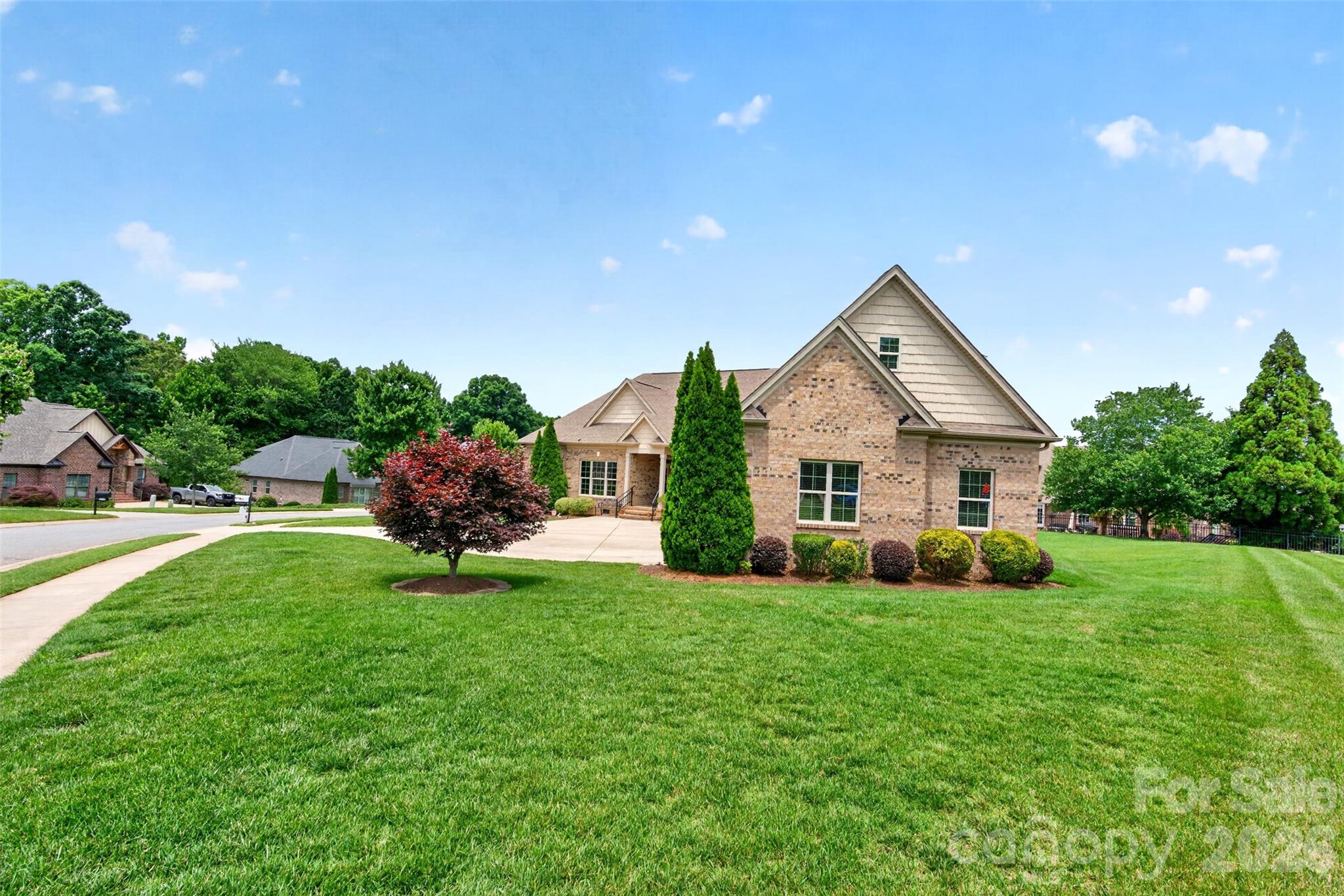 2330 Shiny Leaf Drive Property Photo 42