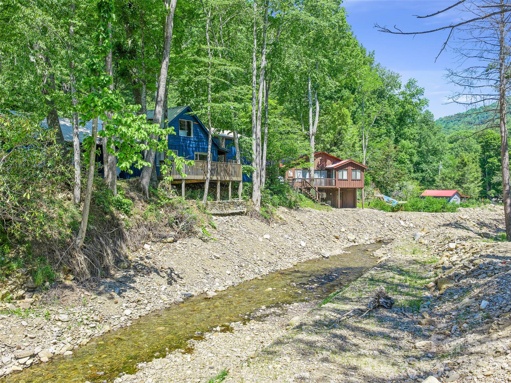 137 Mountain Farm Road Property Photo 6