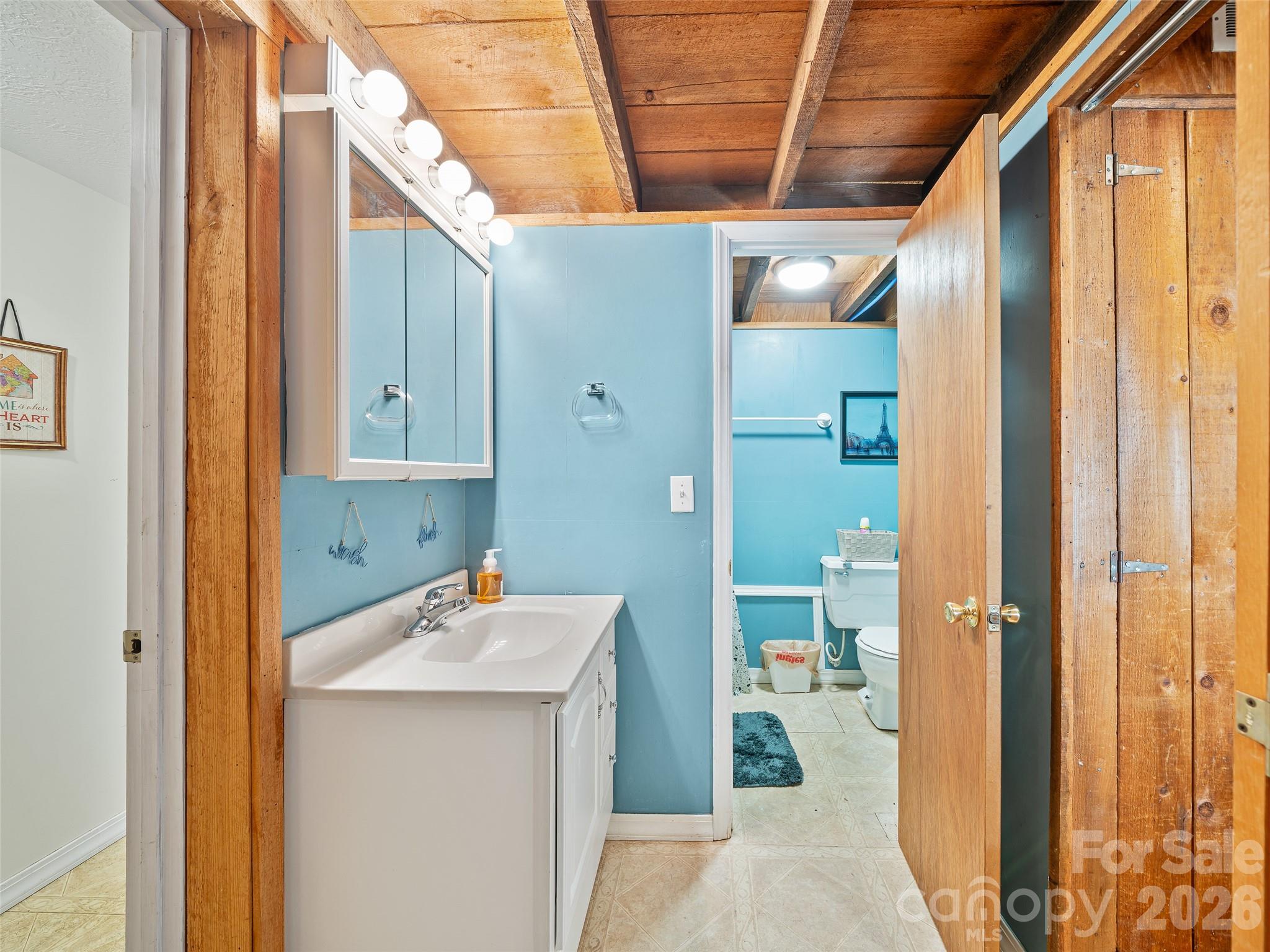 137 Mountain Farm Road Property Photo 11