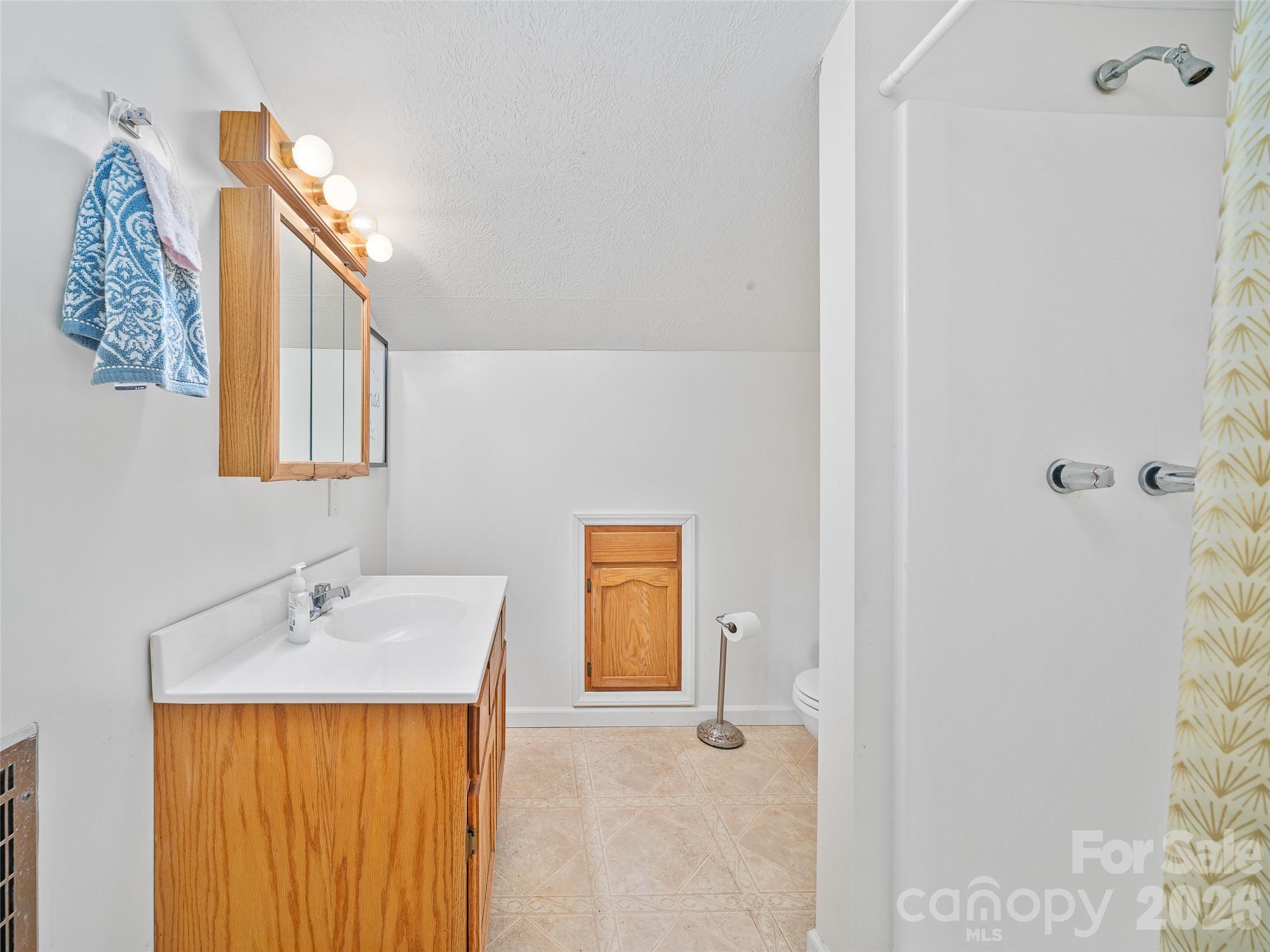 137 Mountain Farm Road Property Photo 23
