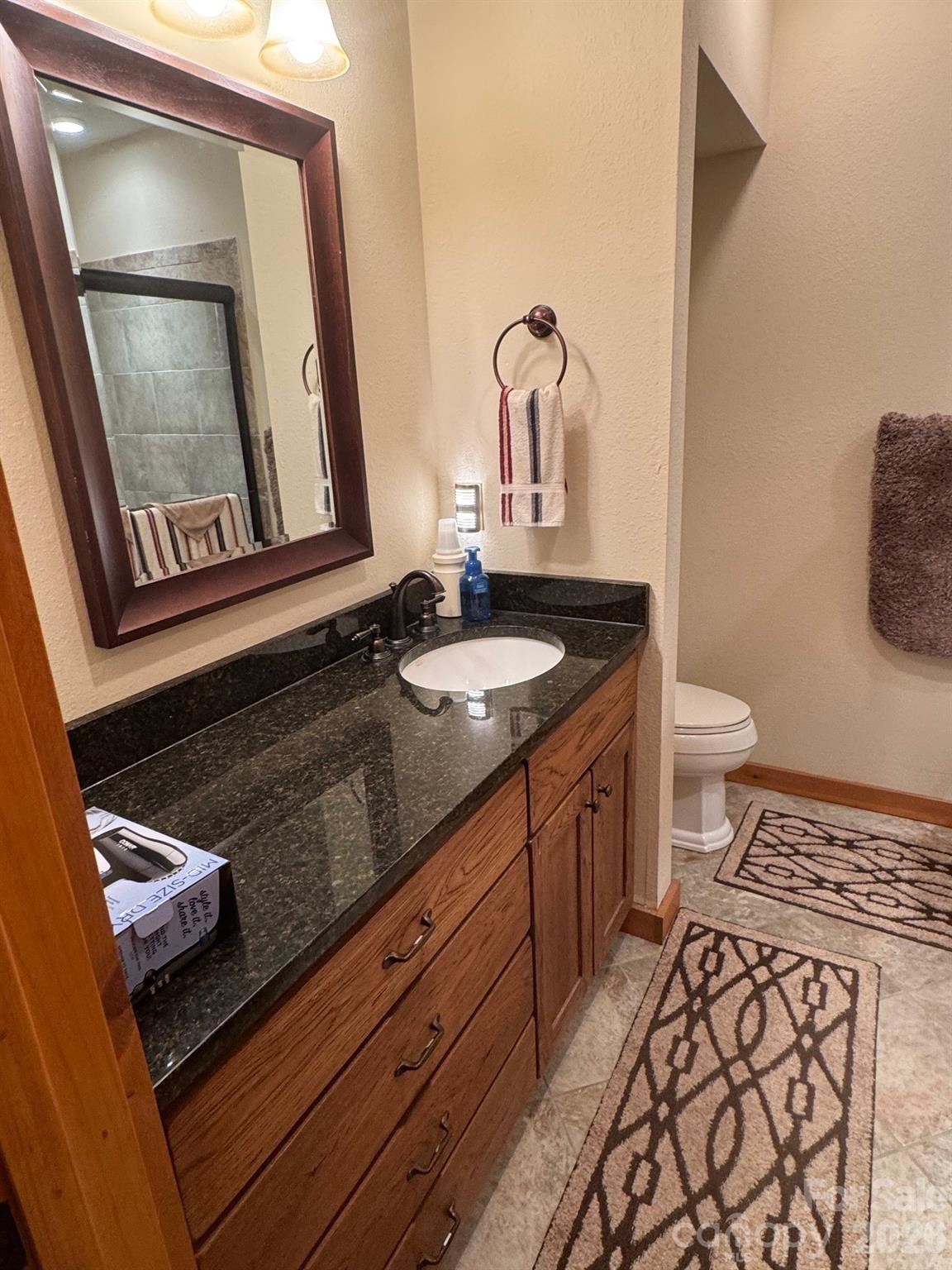 686 Hyacinth Drive Property Photo 15