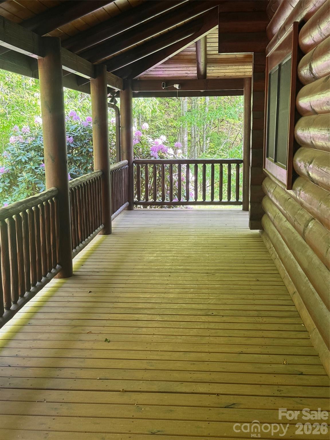 686 Hyacinth Drive Property Photo 33