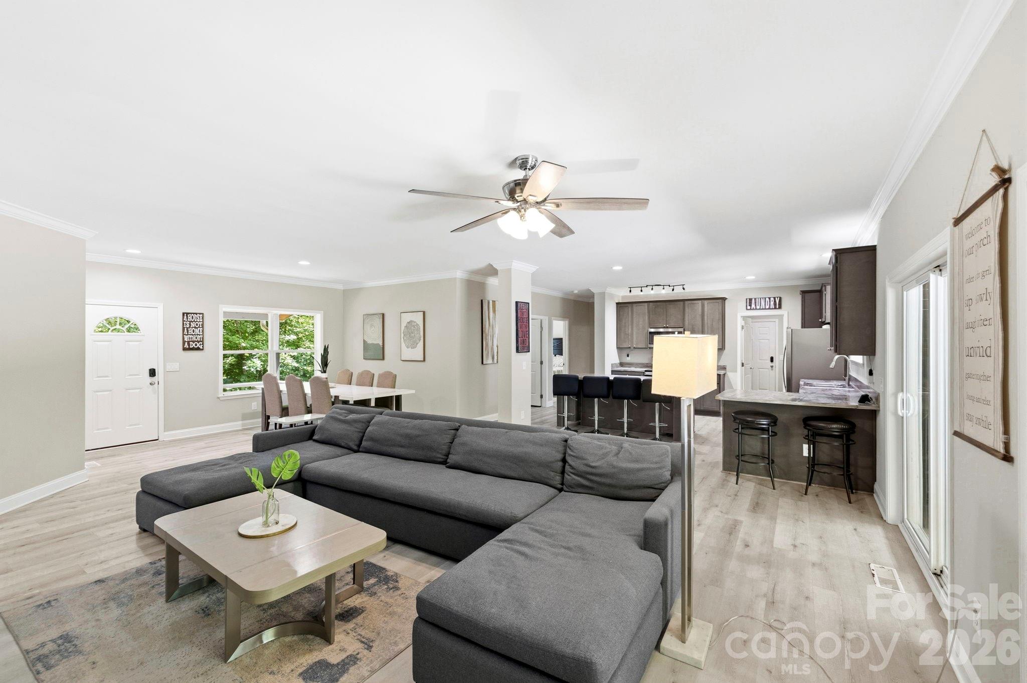 311 Charming Lane Property Photo 8