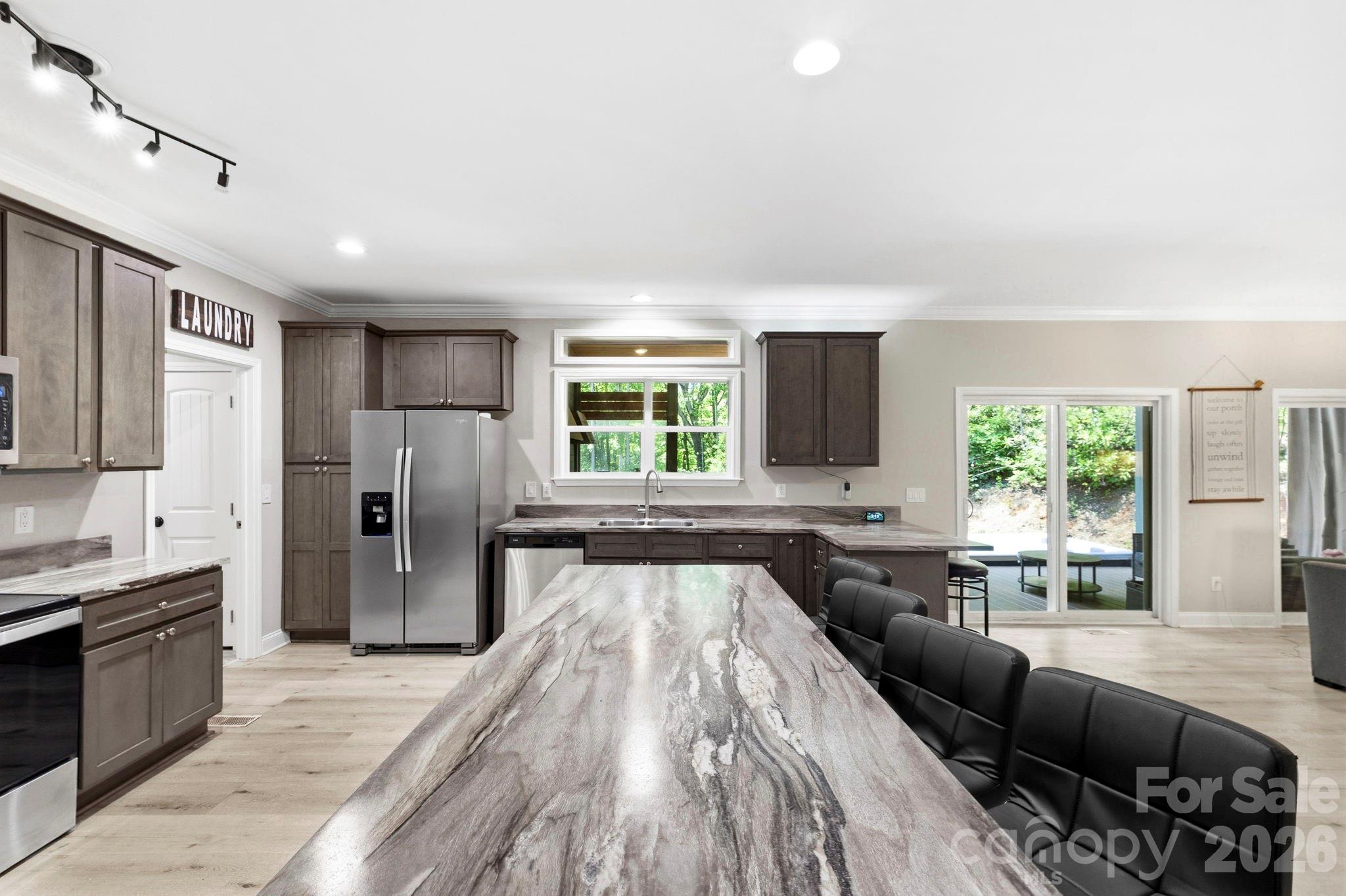 311 Charming Lane Property Photo 11