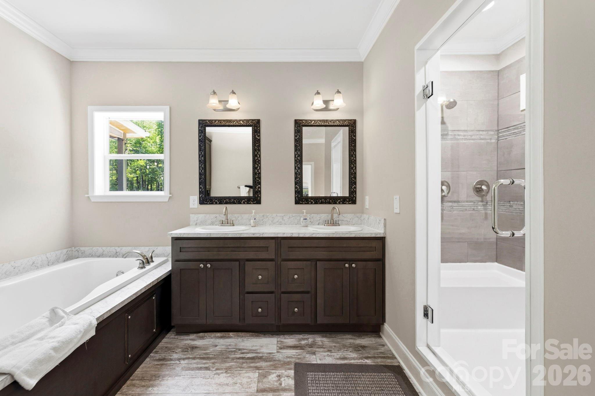311 Charming Lane Property Photo 22