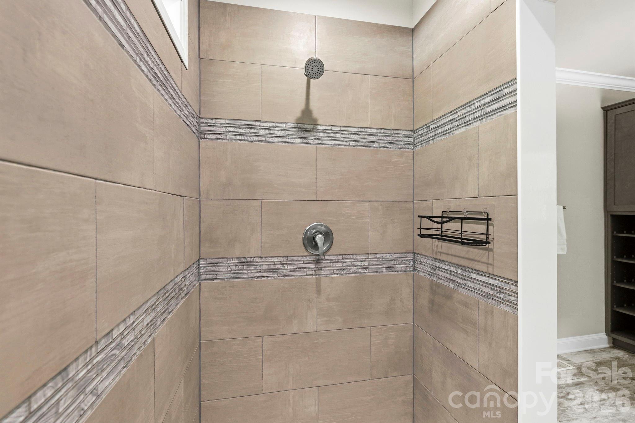 311 Charming Lane Property Photo 24