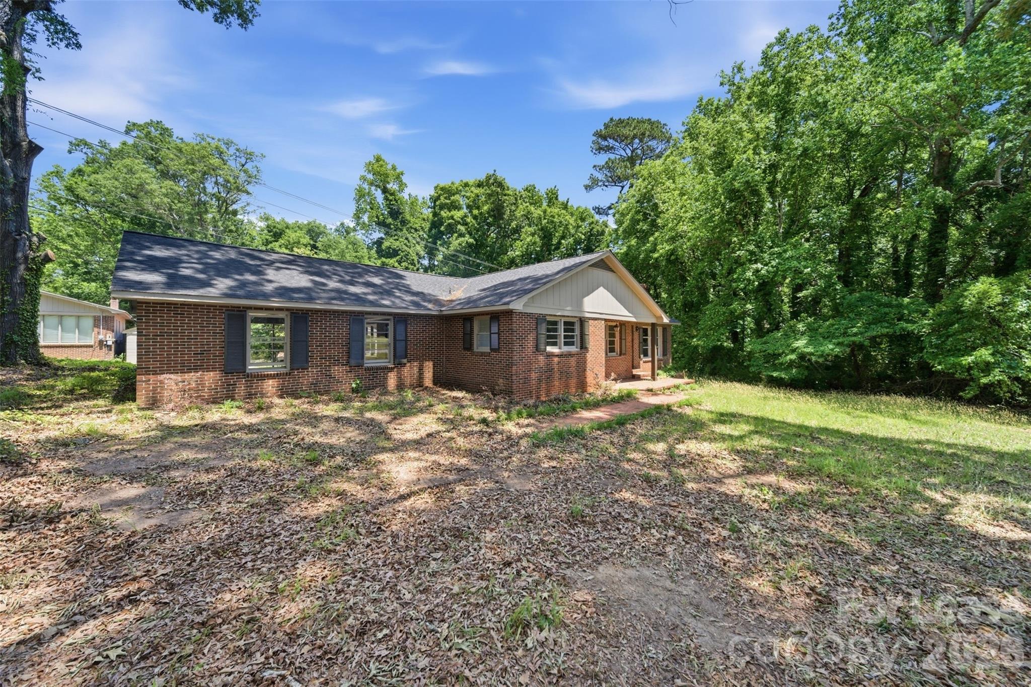 2988 Great Falls Highway Property Photo 2