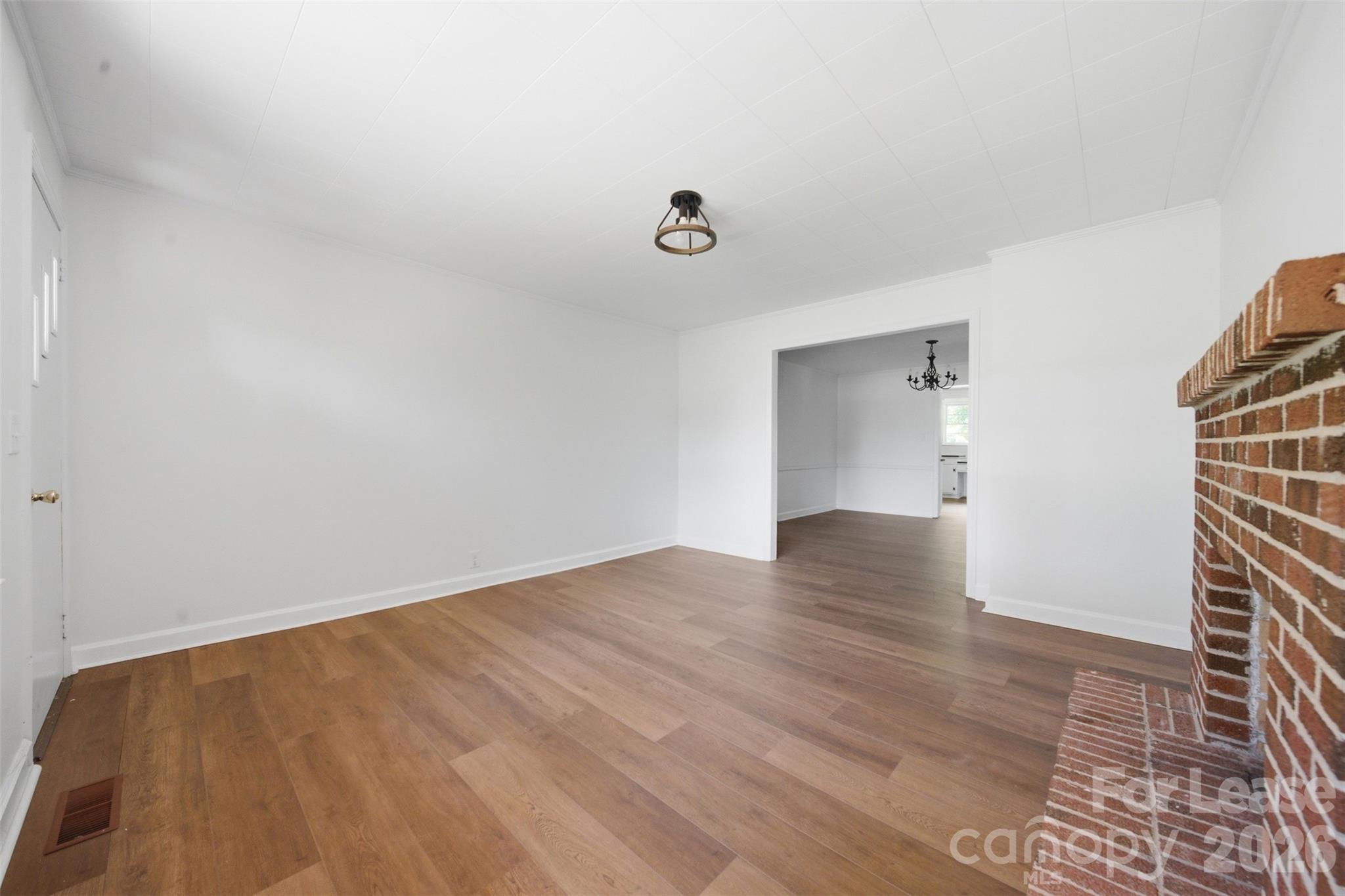 2988 Great Falls Highway Property Photo 4