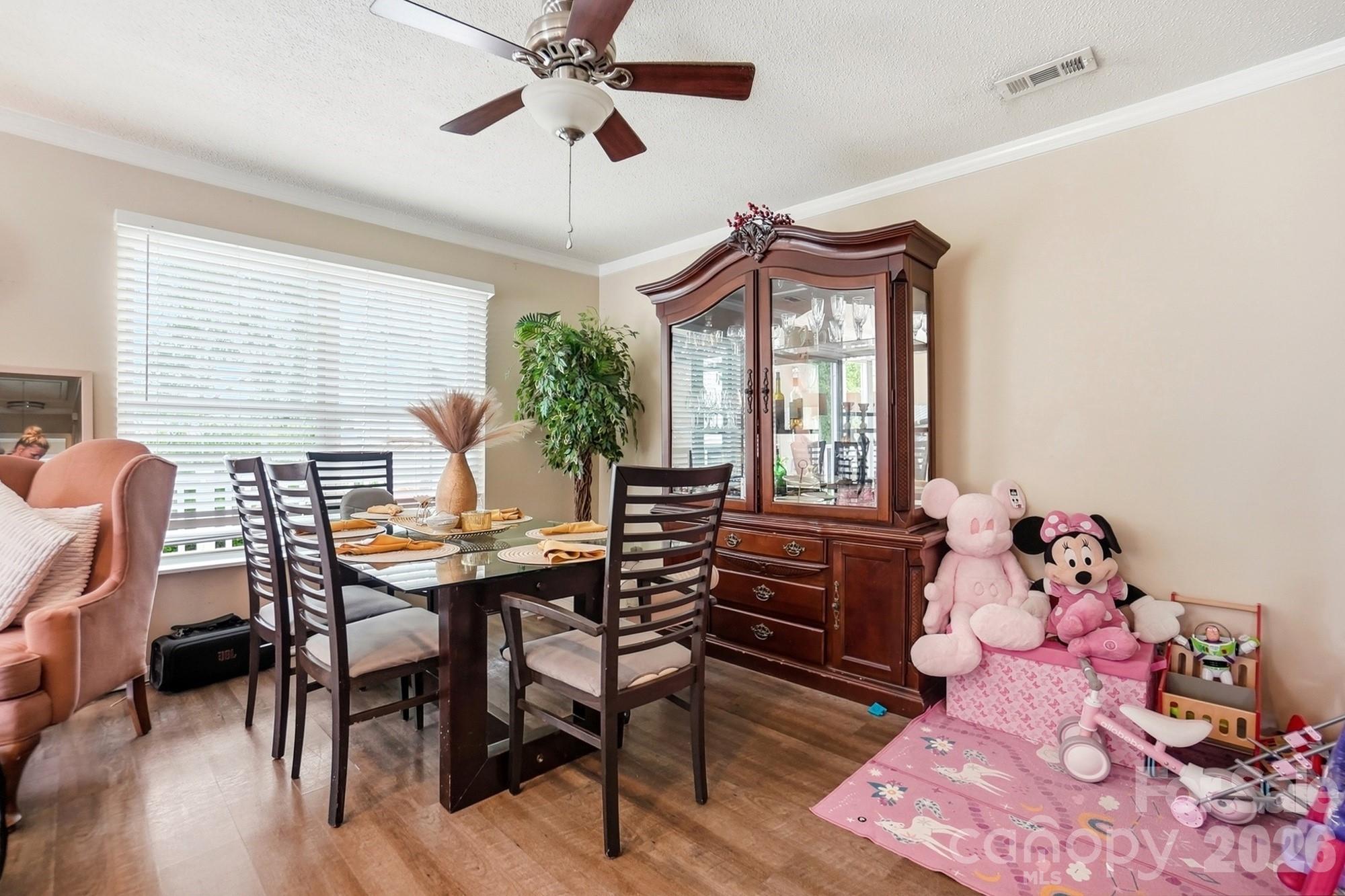 8501 Pine Thicket Court Property Photo 6