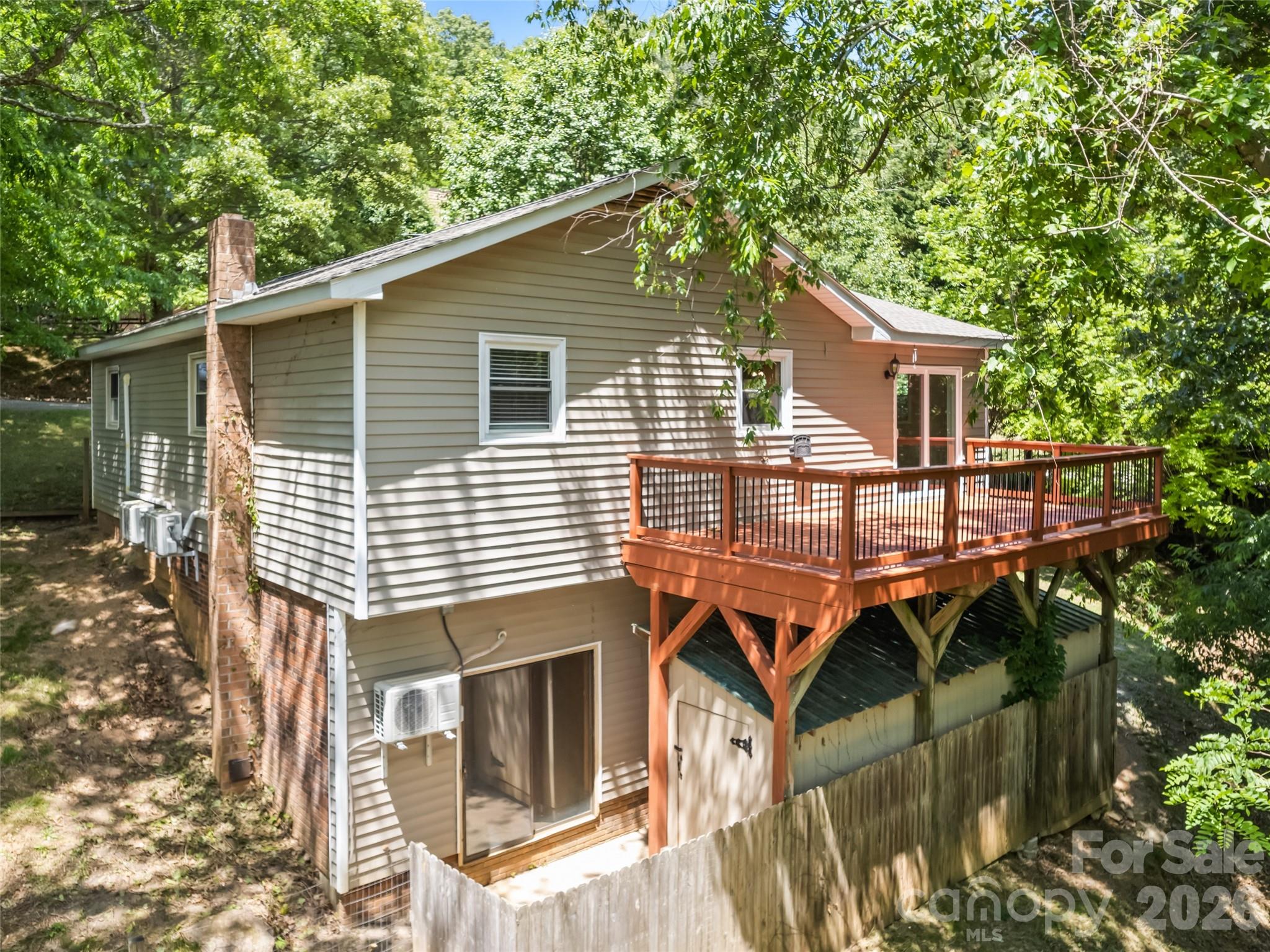 157 Highland Terrace Property Photo 1