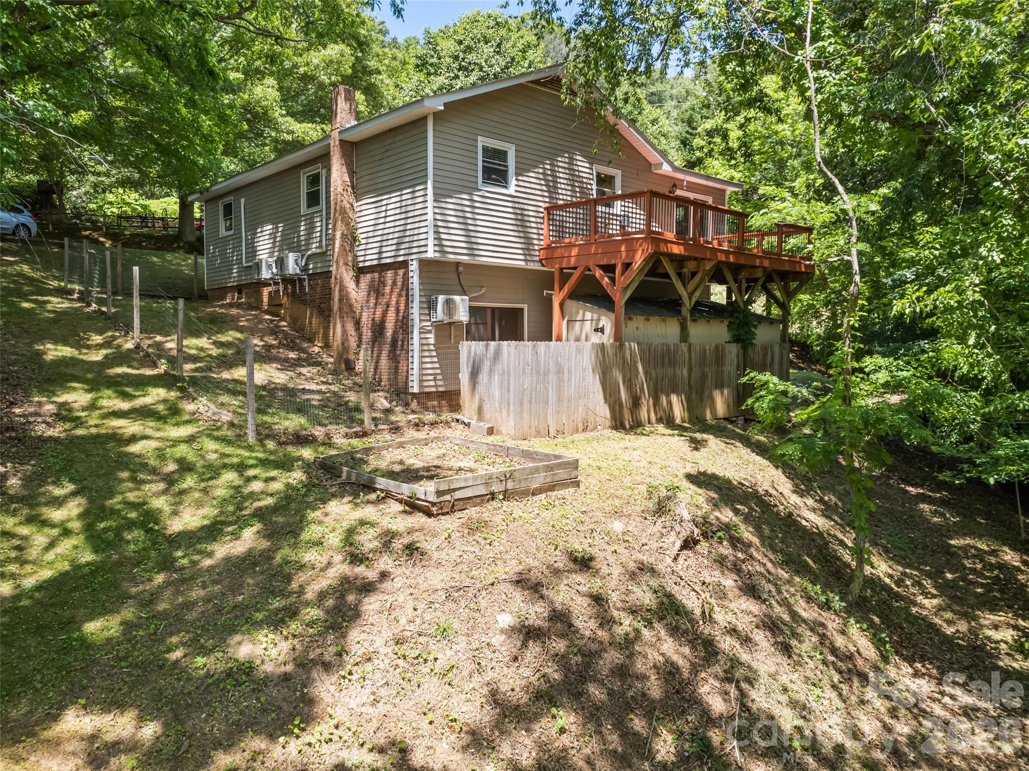 157 Highland Terrace Property Photo 2