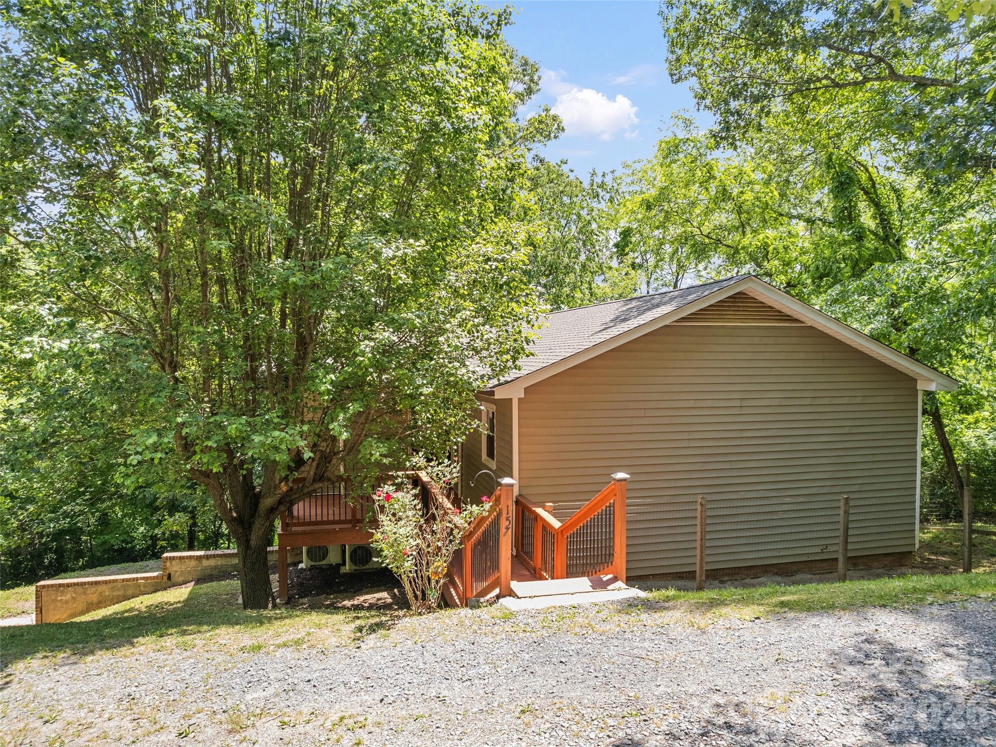 157 Highland Terrace Property Photo 5