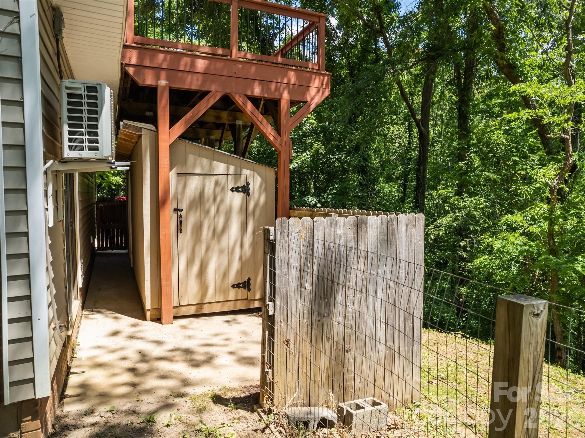 157 Highland Terrace Property Photo 8
