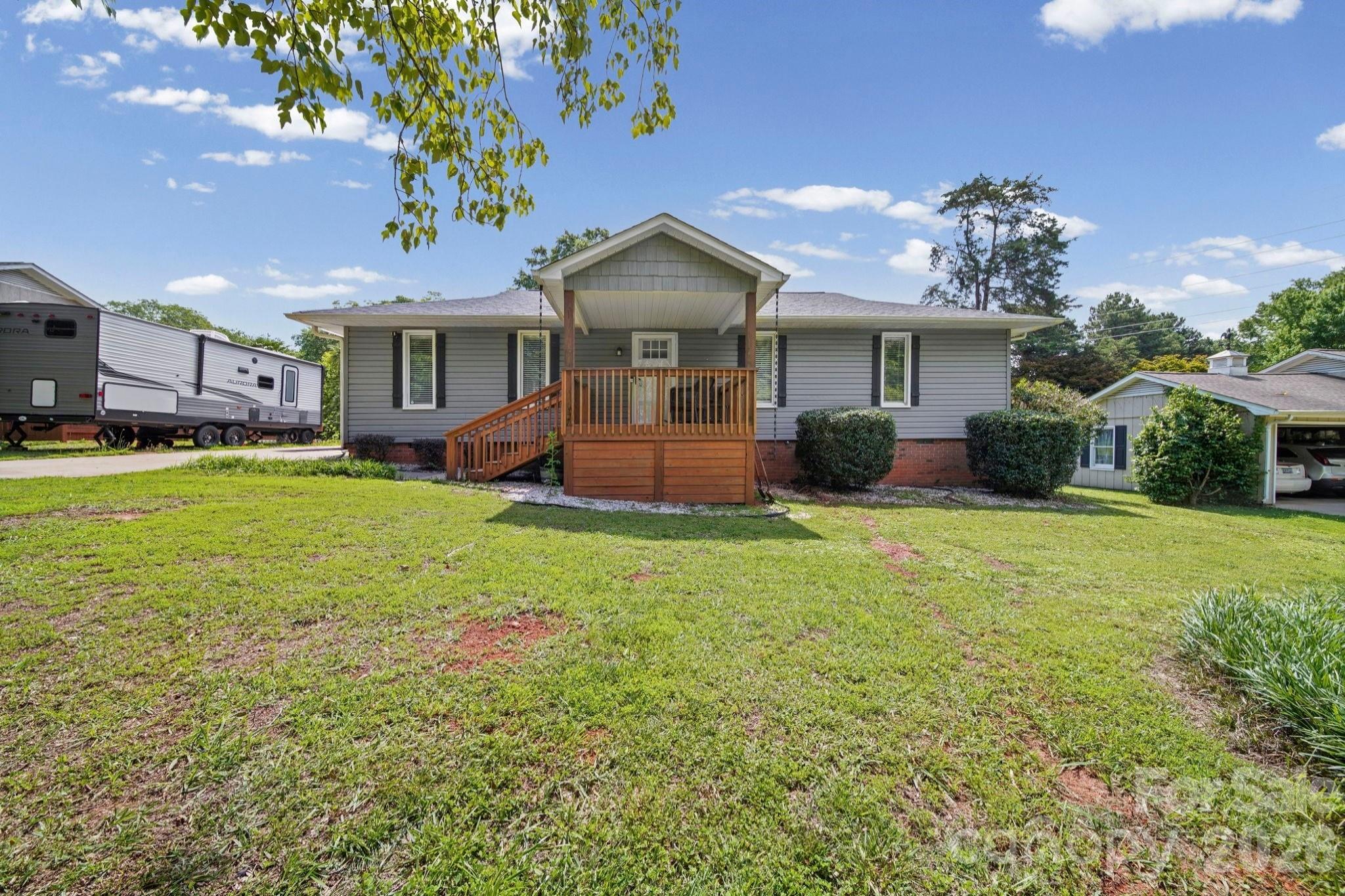 1650 Forest Lake Drive Property Photo 1