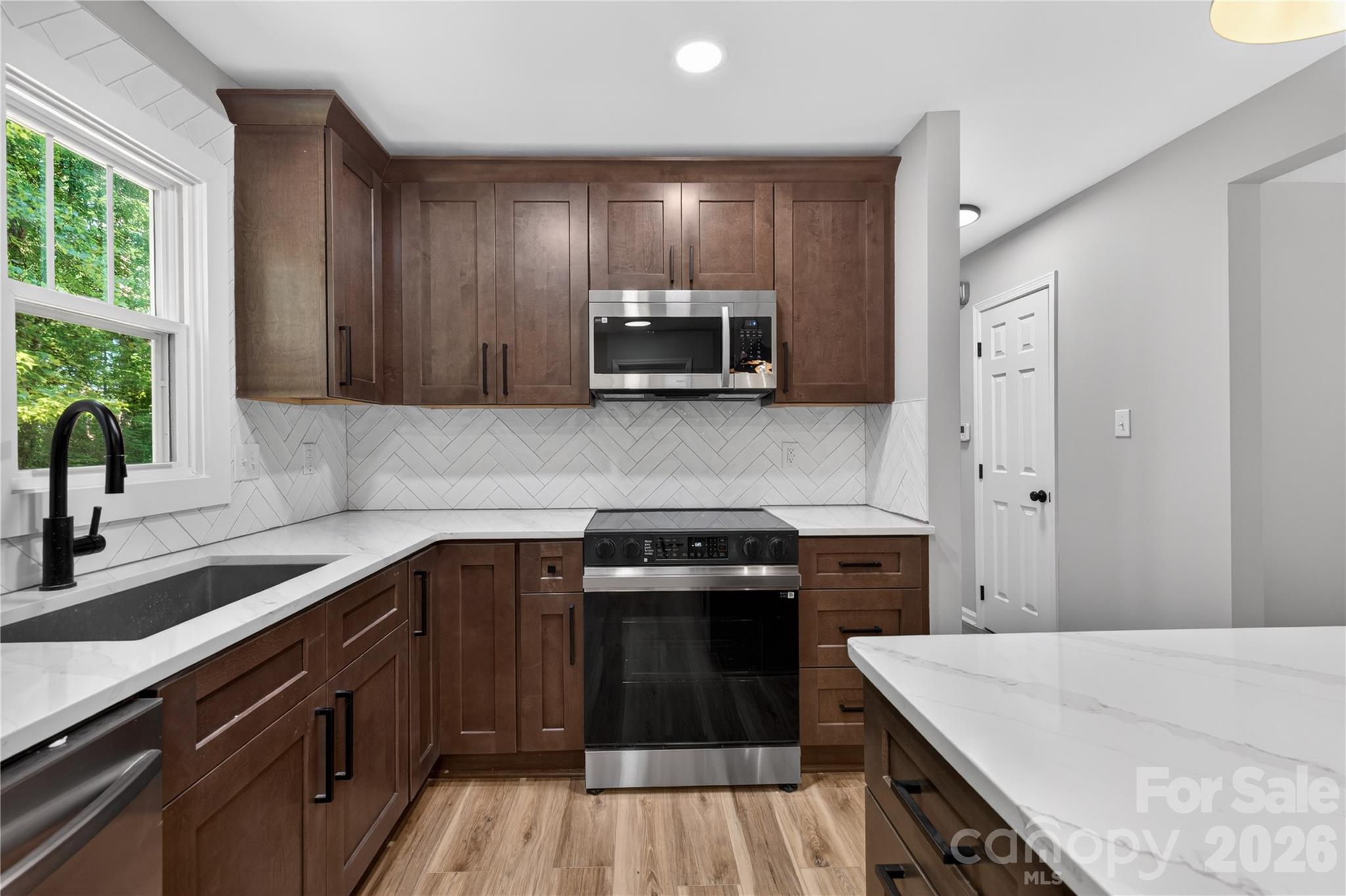 7407 Limerick Drive Property Photo 18