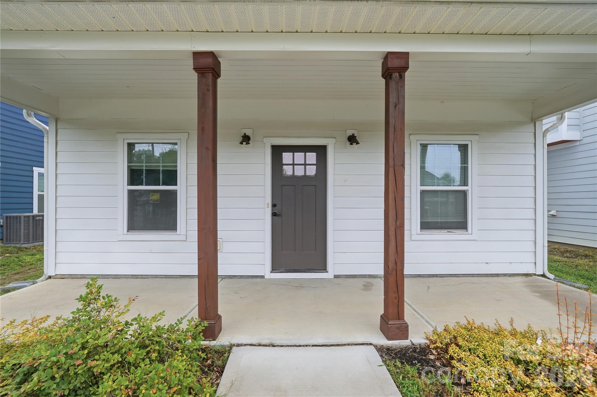 8514 Sharonbrook Drive Property Photo 4