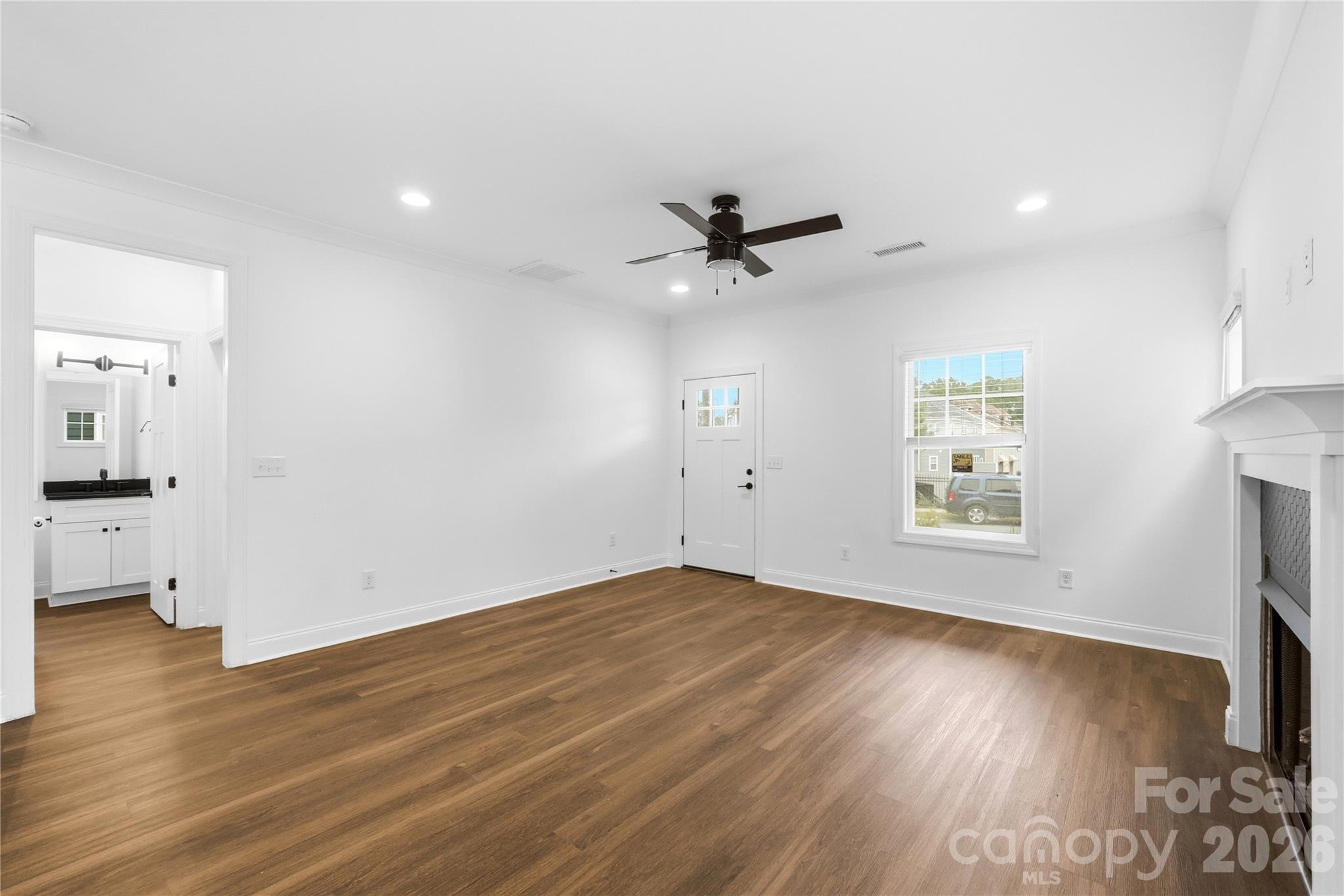 8514 Sharonbrook Drive Property Photo 6