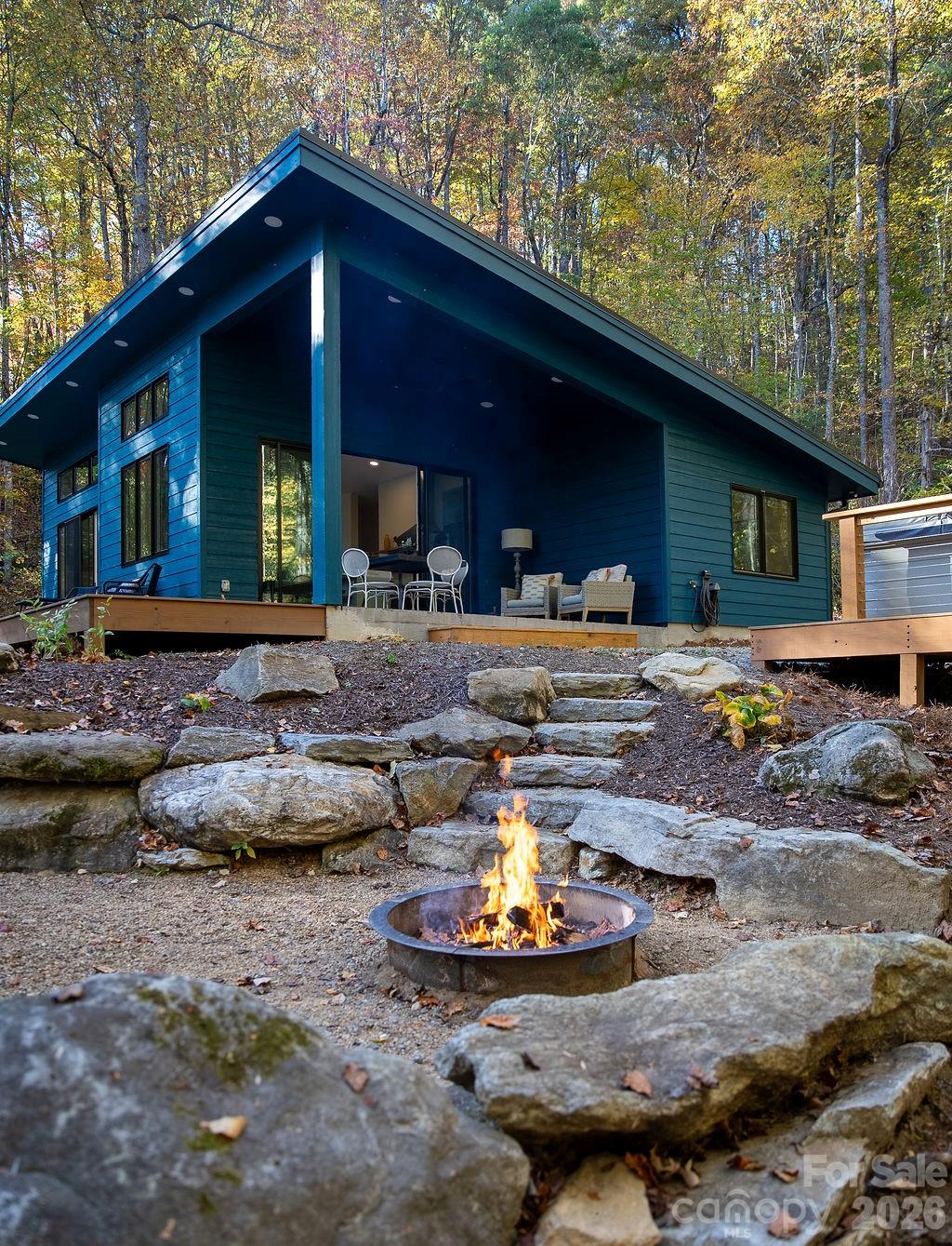 808 Mountain Cove Road Property Photo 3