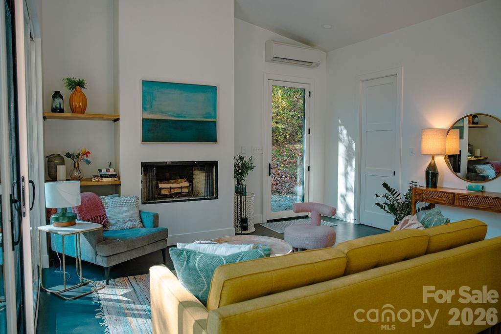 808 Mountain Cove Road Property Photo 5