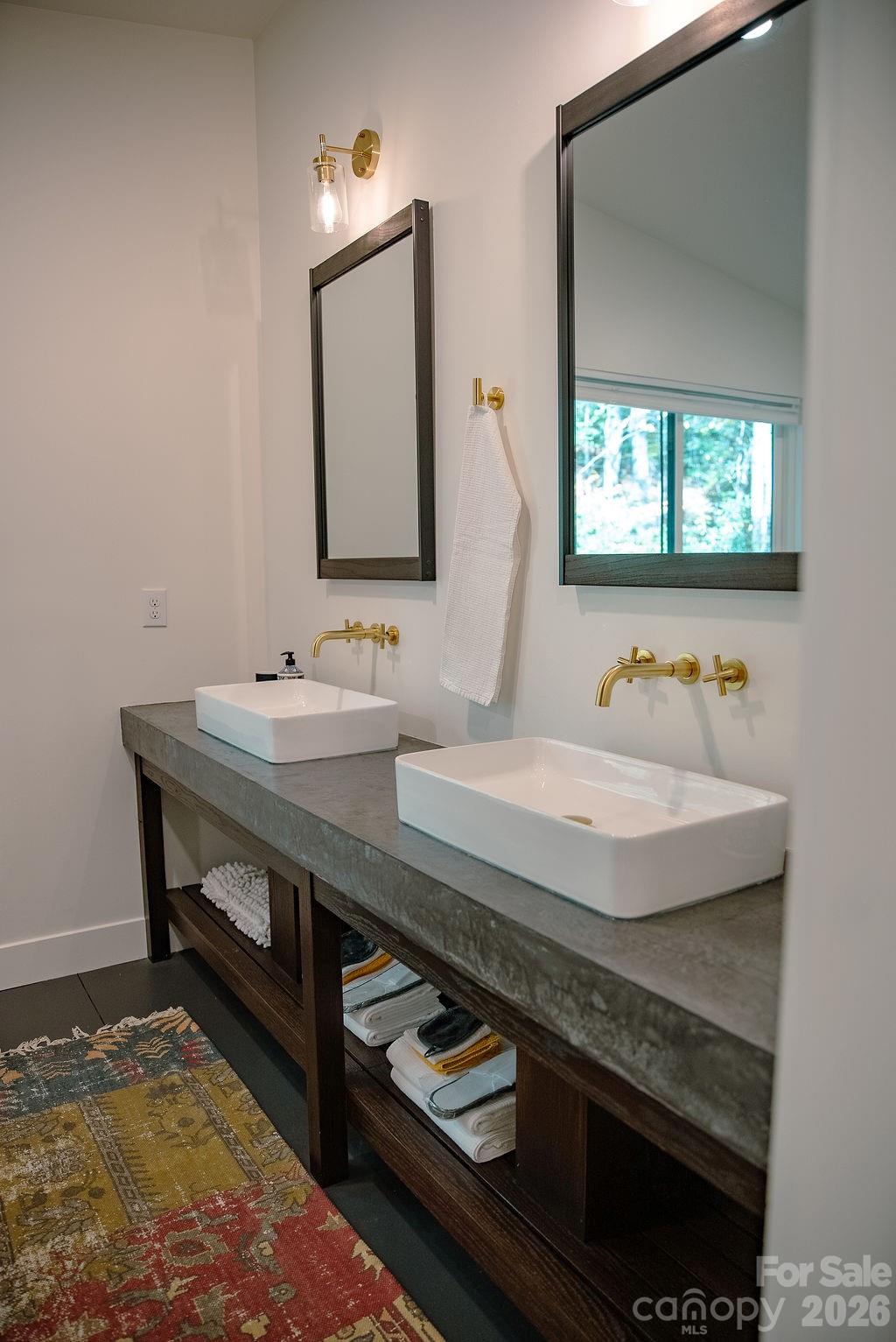 808 Mountain Cove Road Property Photo 13