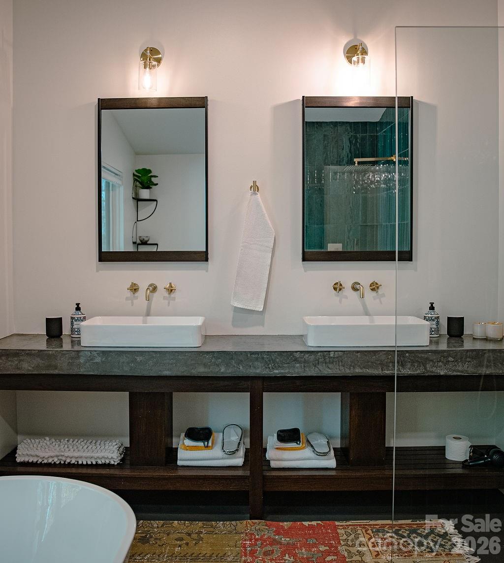 808 Mountain Cove Road Property Photo 14