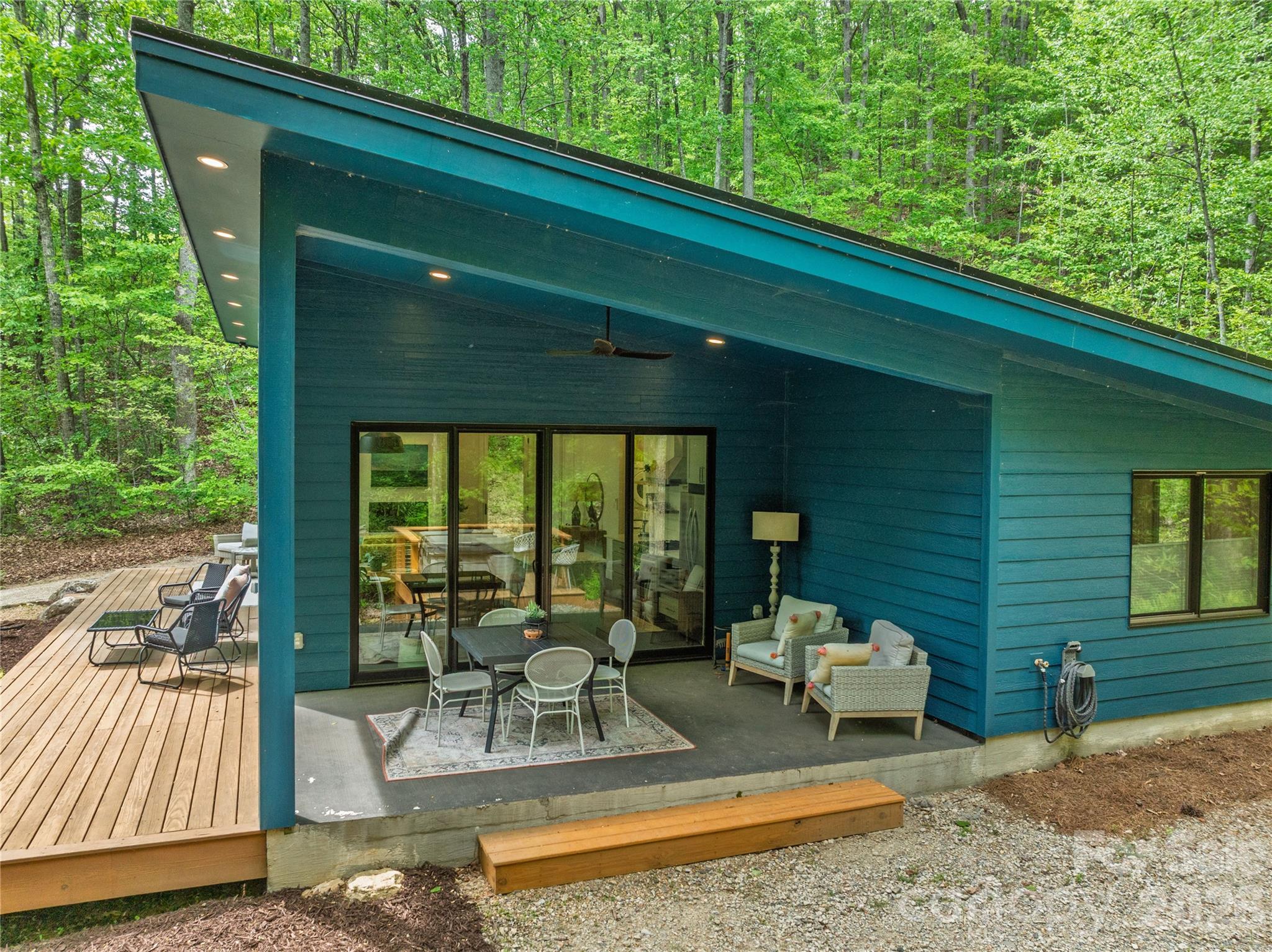 808 Mountain Cove Road Property Photo 22
