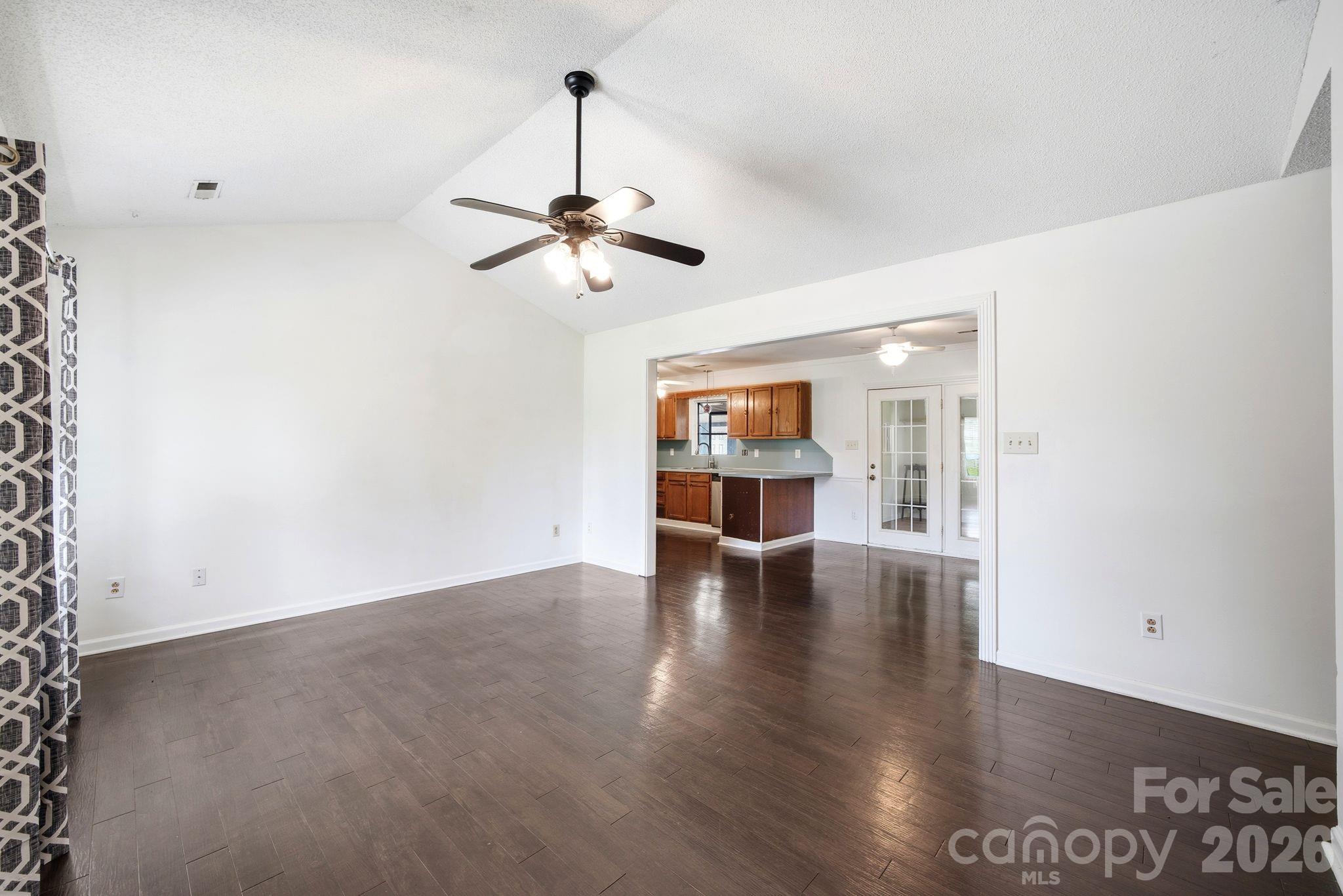 605 Brookside Drive 53 Property Photo 5