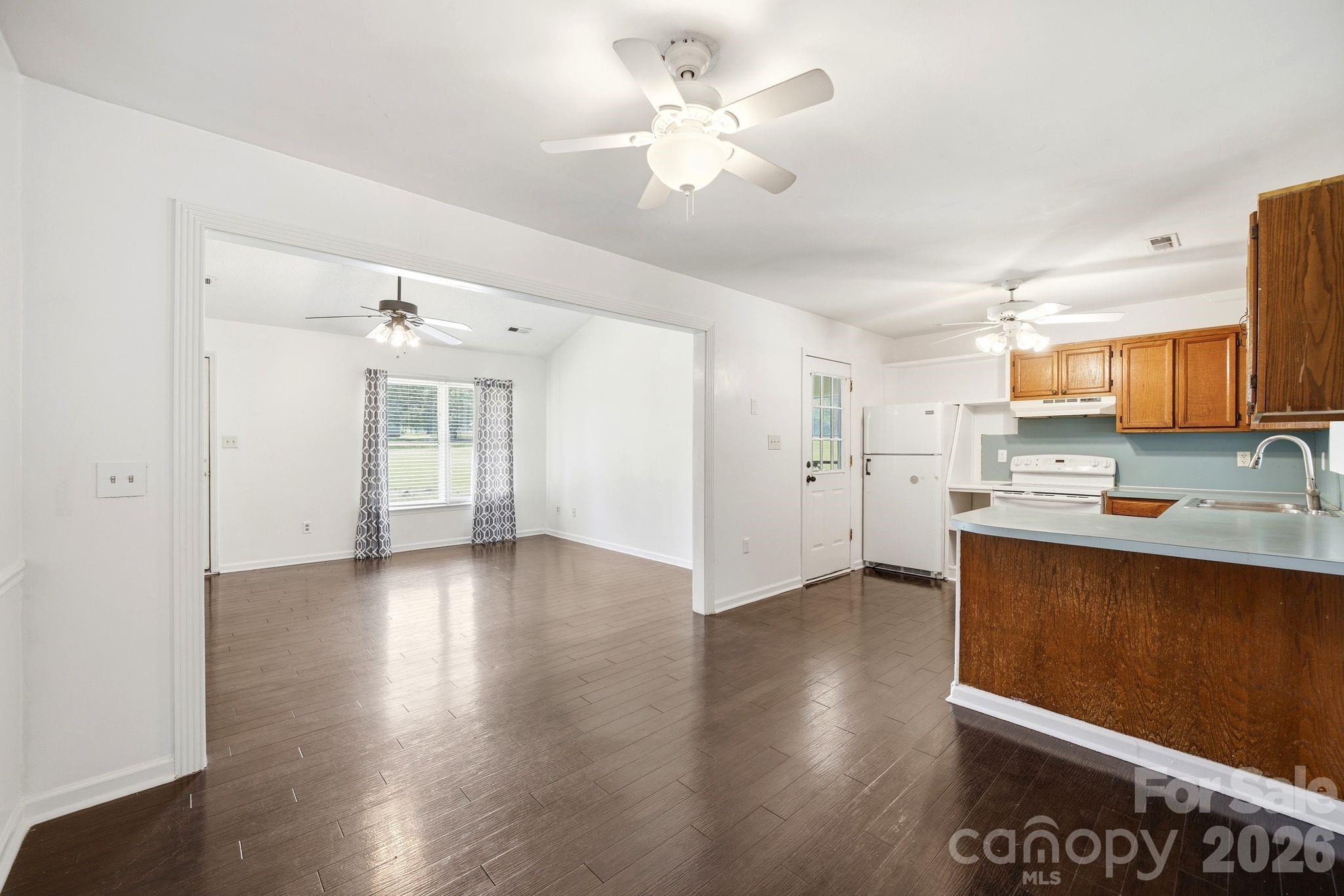 605 Brookside Drive 53 Property Photo 7